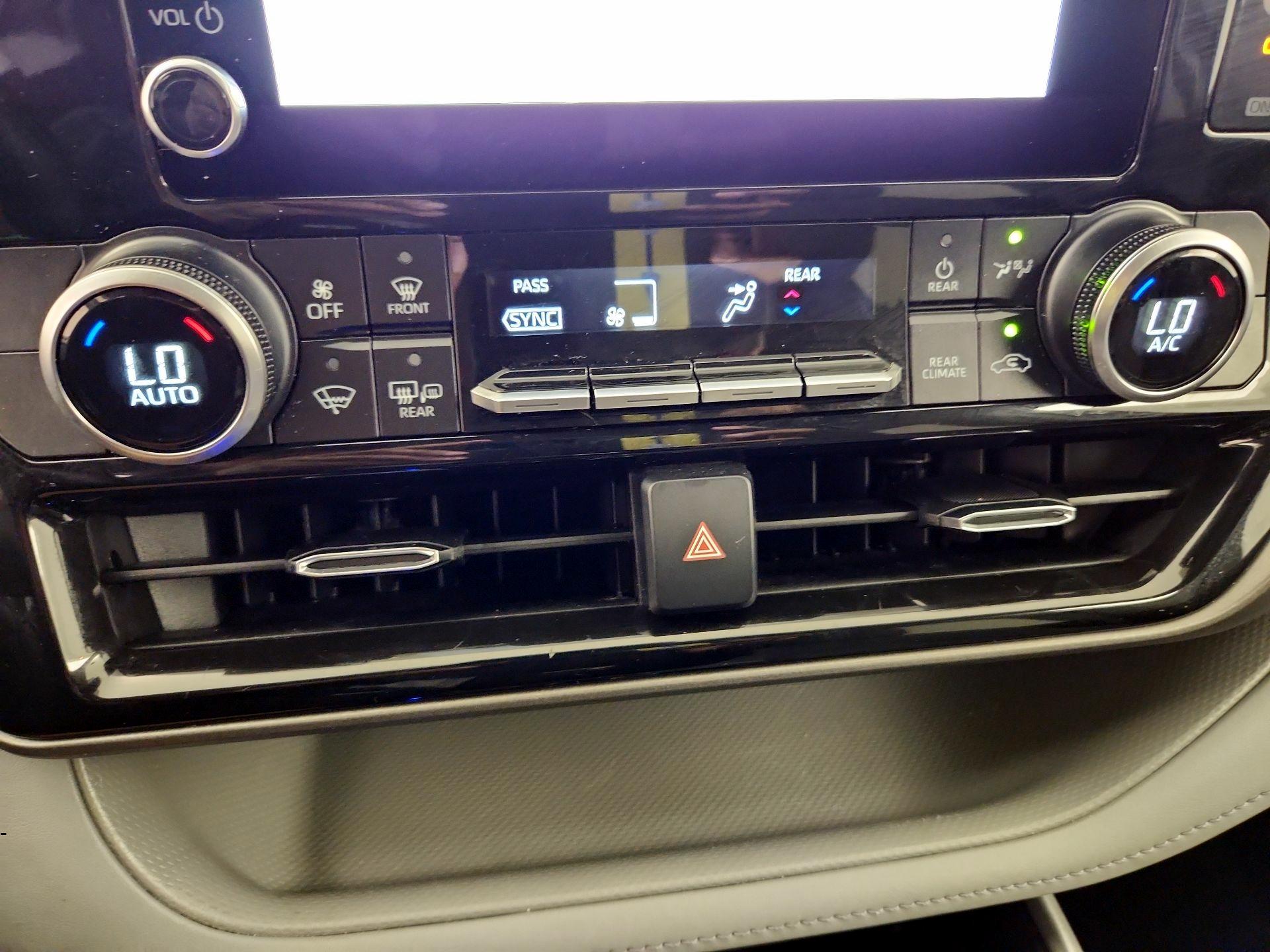 Thumbnail: 2023 Toyota Highlander - 16
