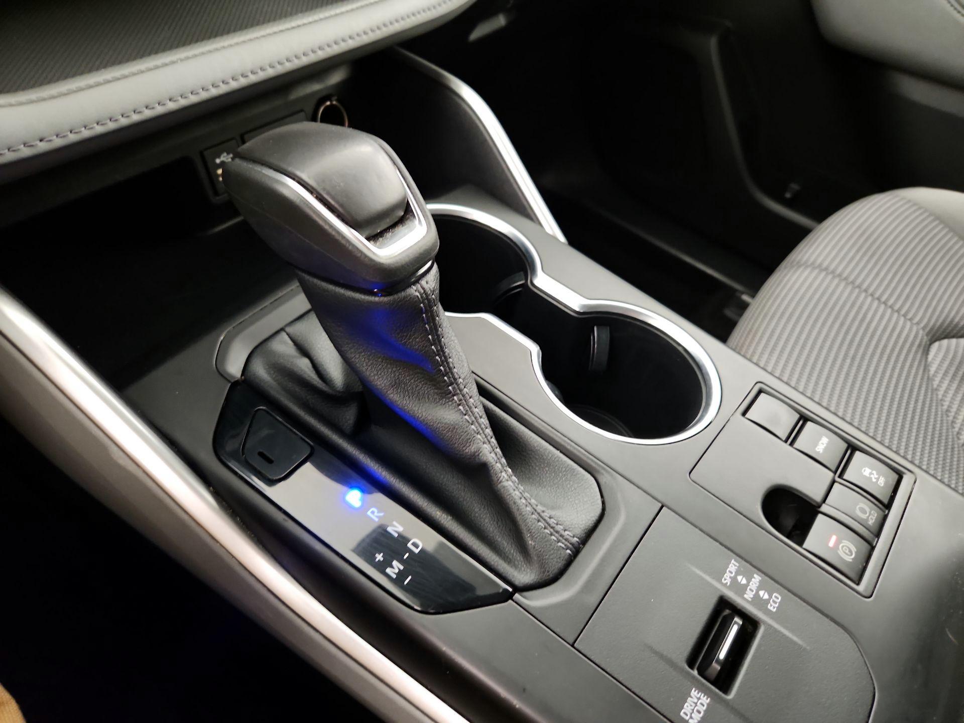 Thumbnail: 2023 Toyota Highlander - 17