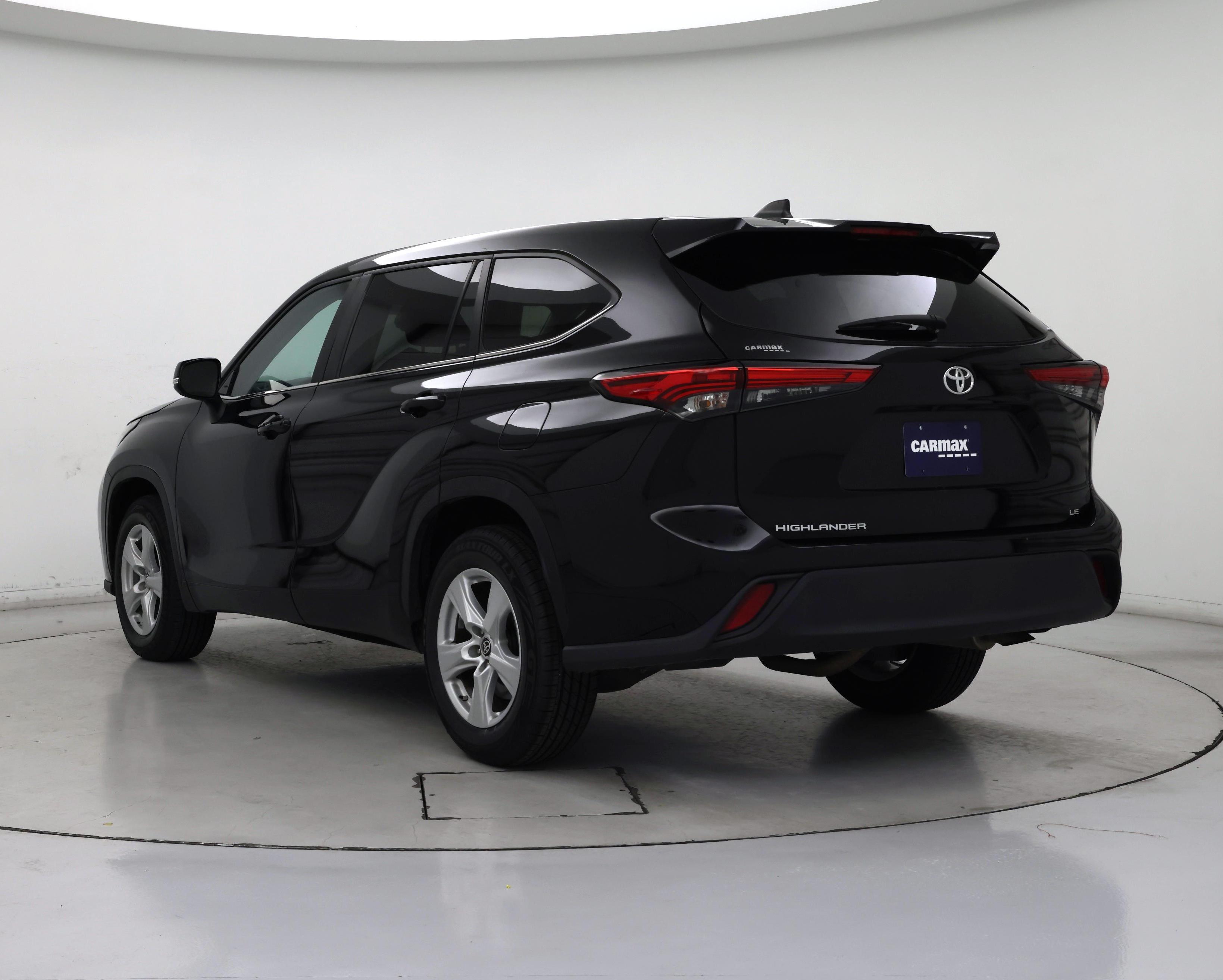 Thumbnail: 2023 Toyota Highlander - 2