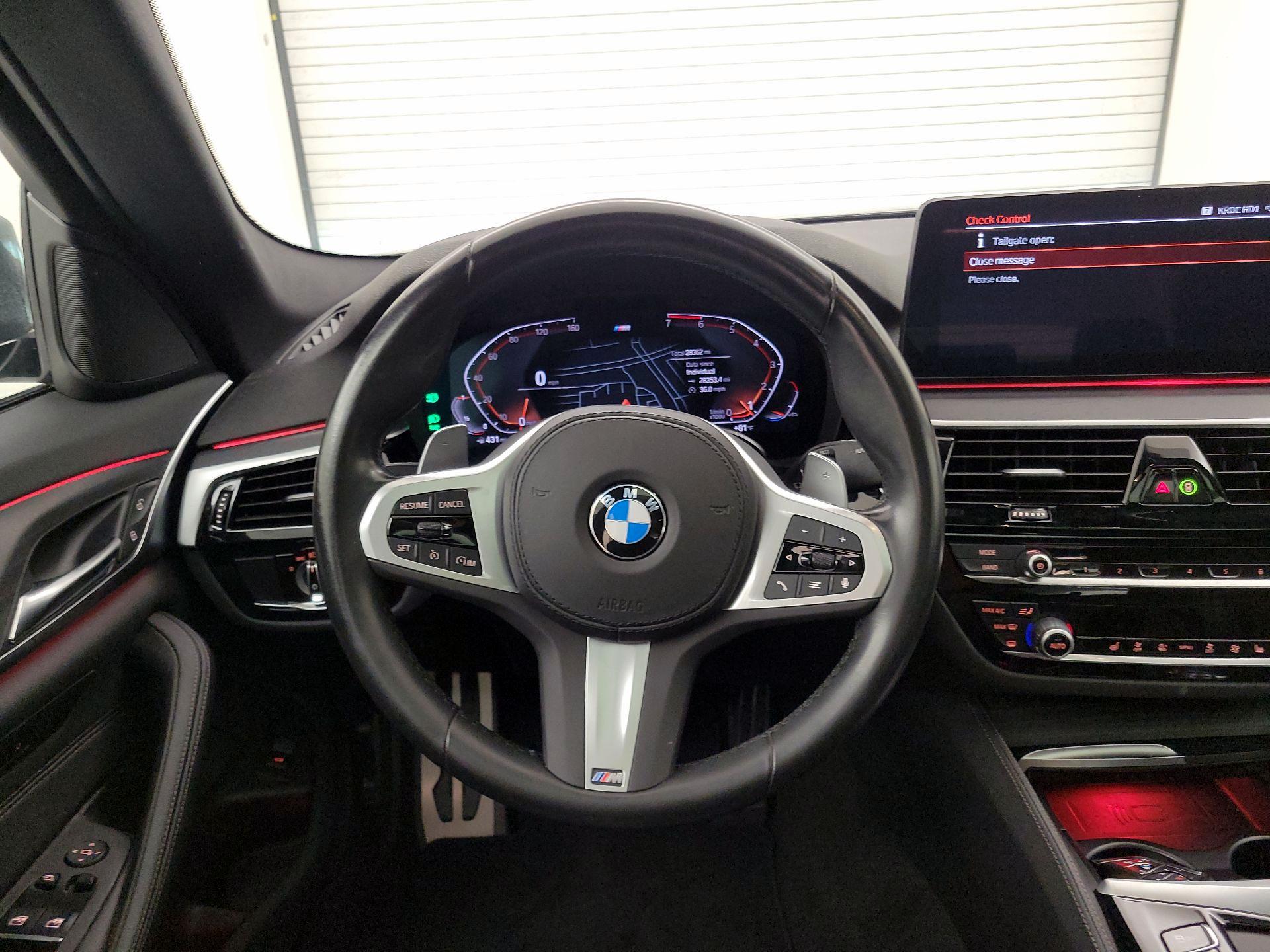 Thumbnail: 2023 BMW 5 Series - 10