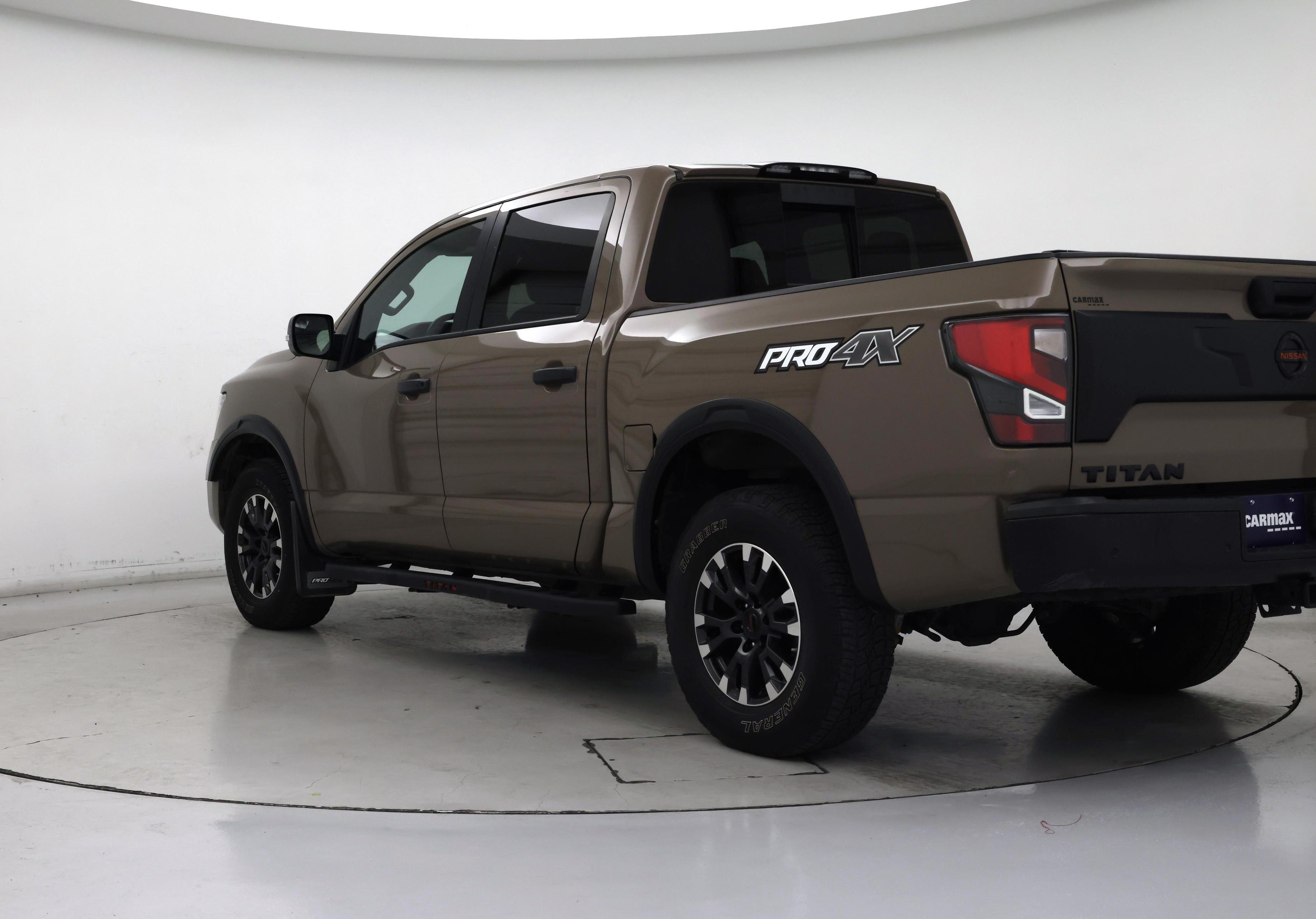 Thumbnail: 2021 Nissan Titan - 2