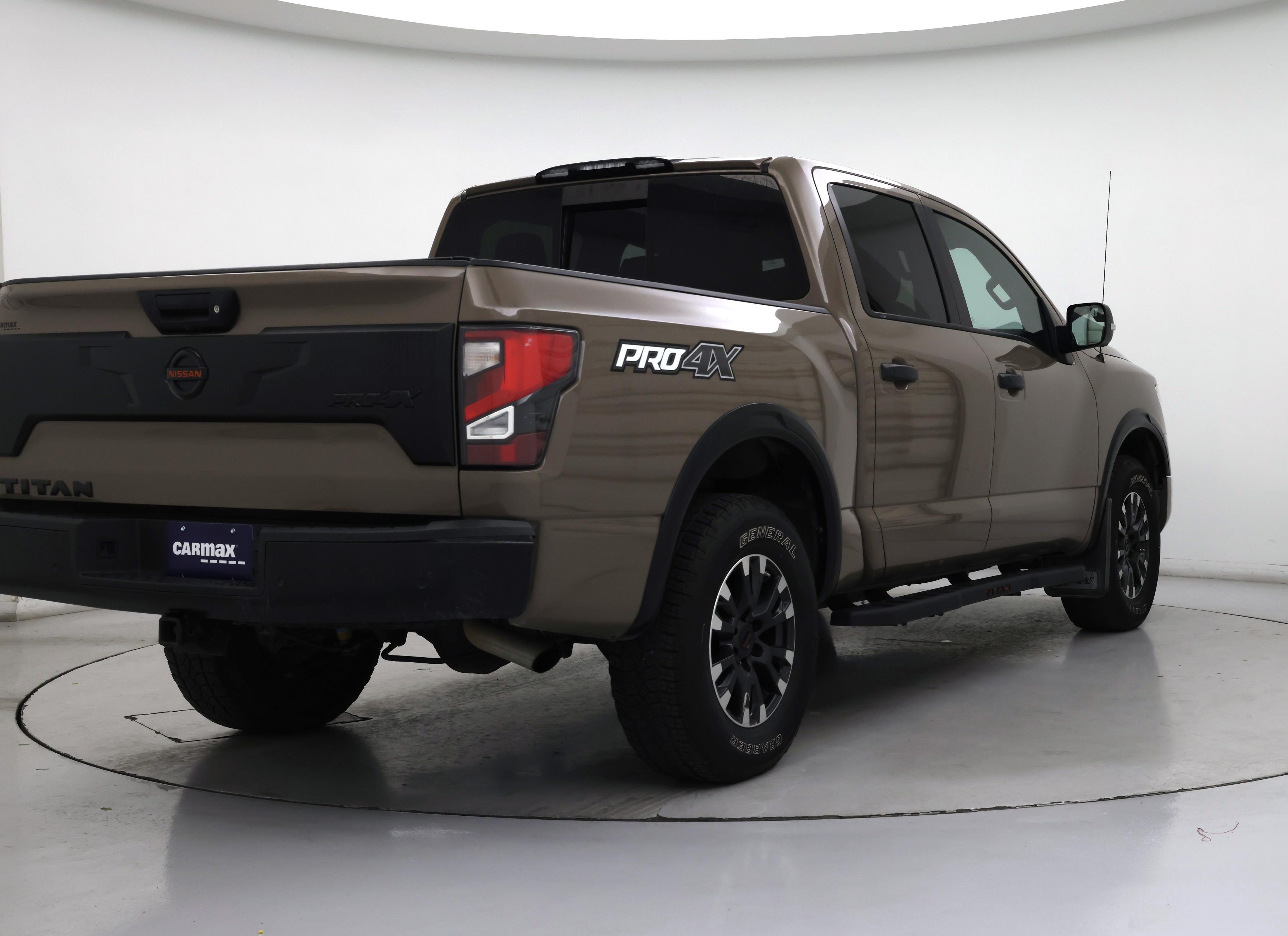 Thumbnail: 2021 Nissan Titan - 8