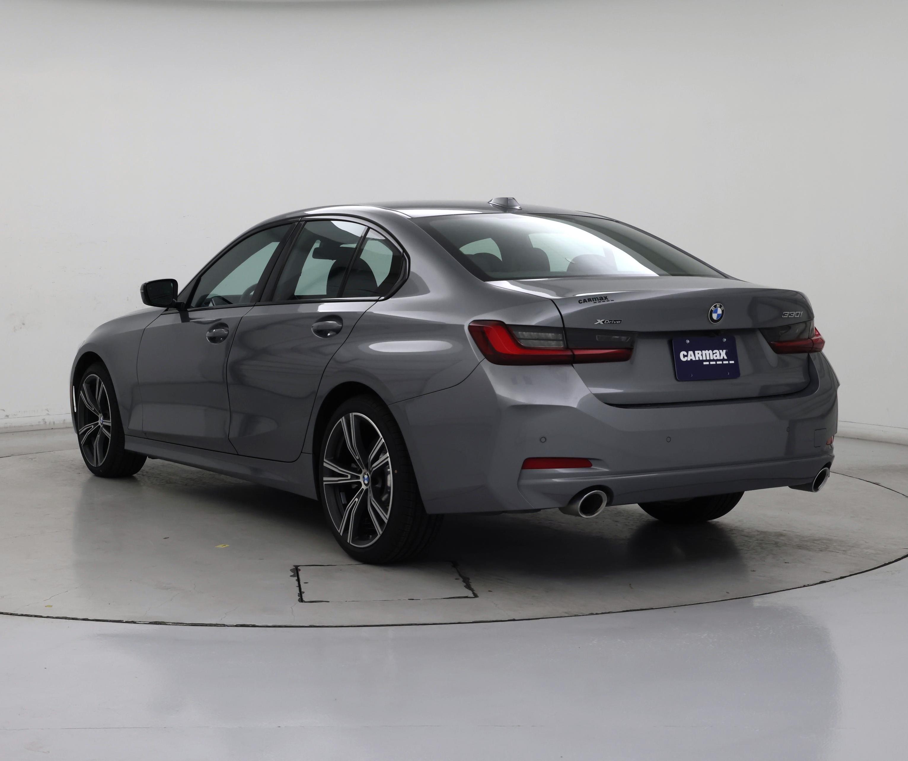 Thumbnail: 2023 BMW 3 Series - 2