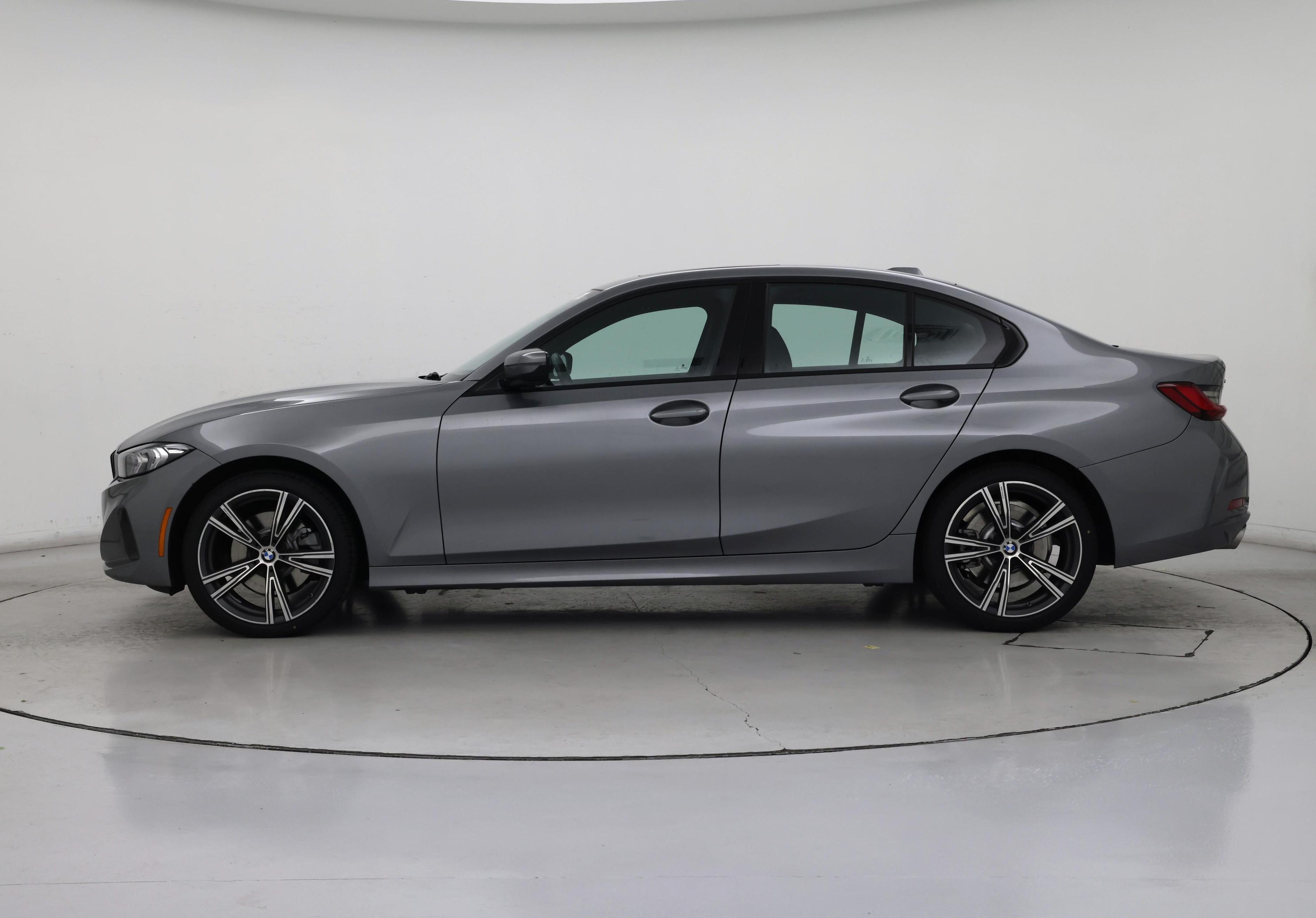 Thumbnail: 2023 BMW 3 Series - 3