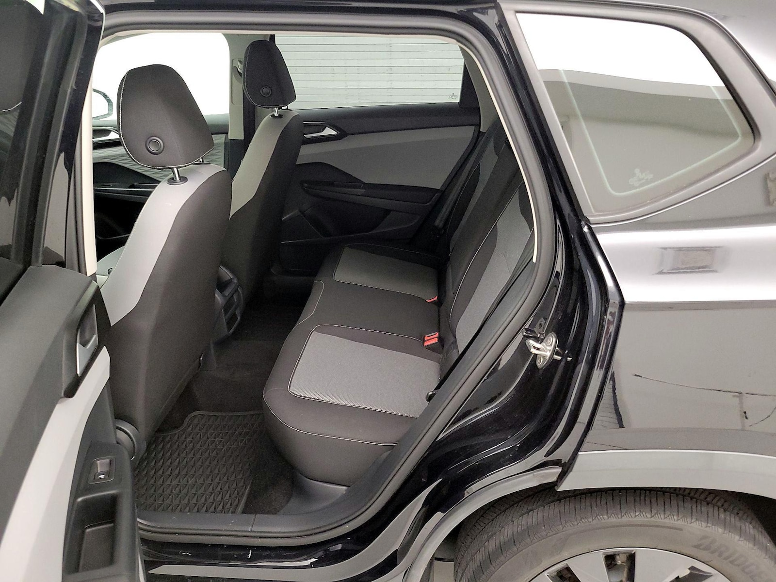 2023 Volkswagen Taos S - Photo 20