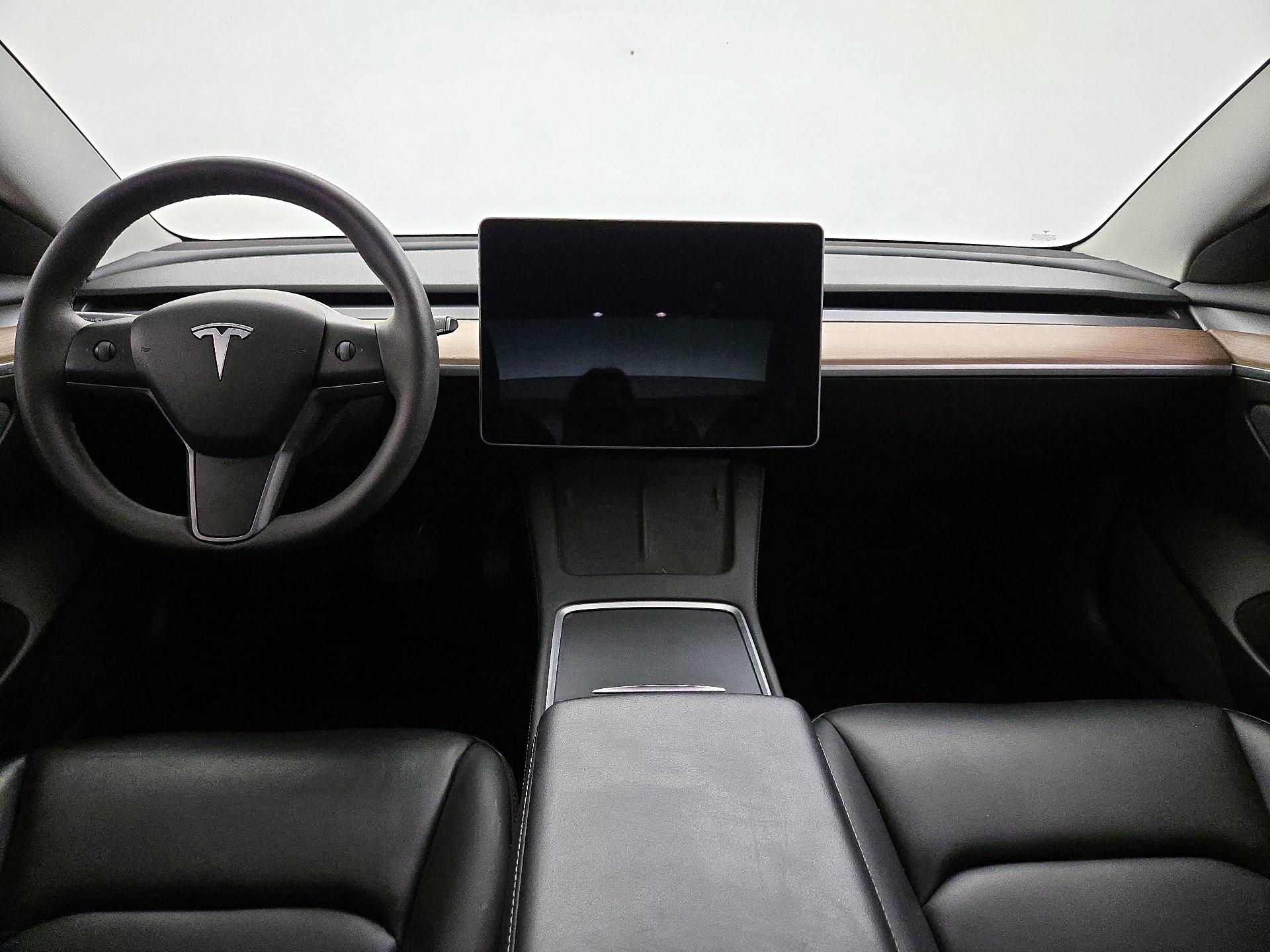 Thumbnail: 2023 Tesla Model 3 - 9