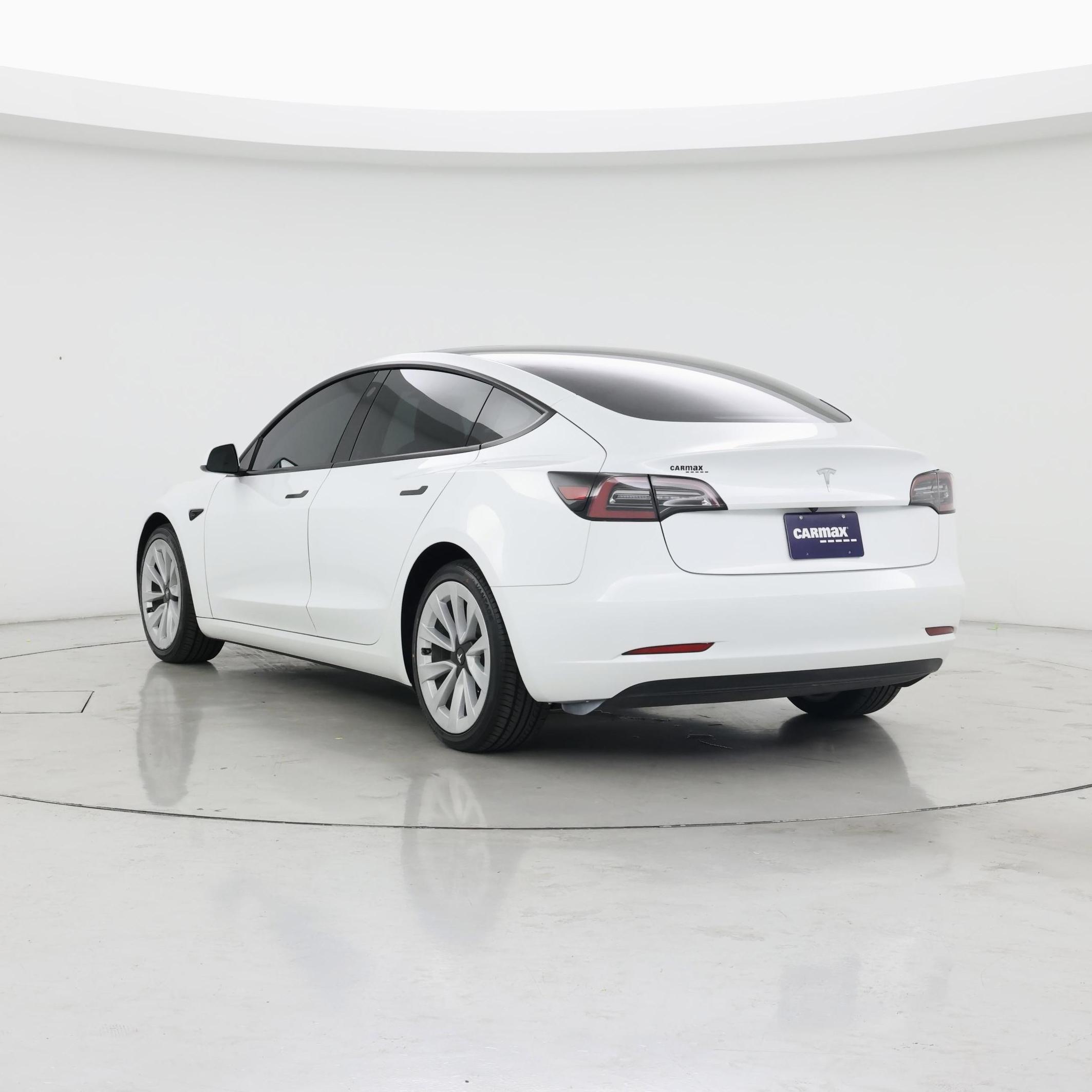 Thumbnail: 2023 Tesla Model 3 - 2