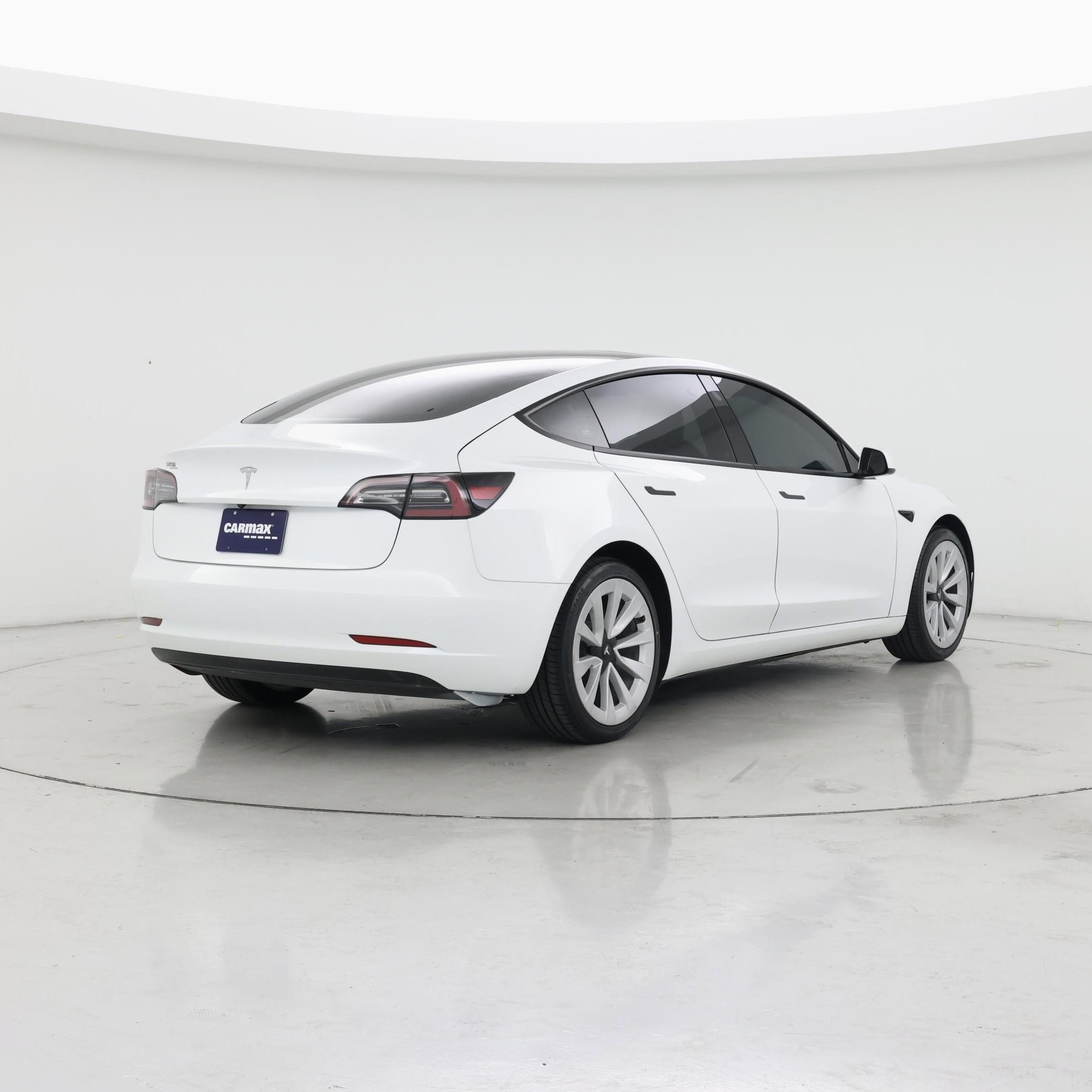 Thumbnail: 2023 Tesla Model 3 - 8