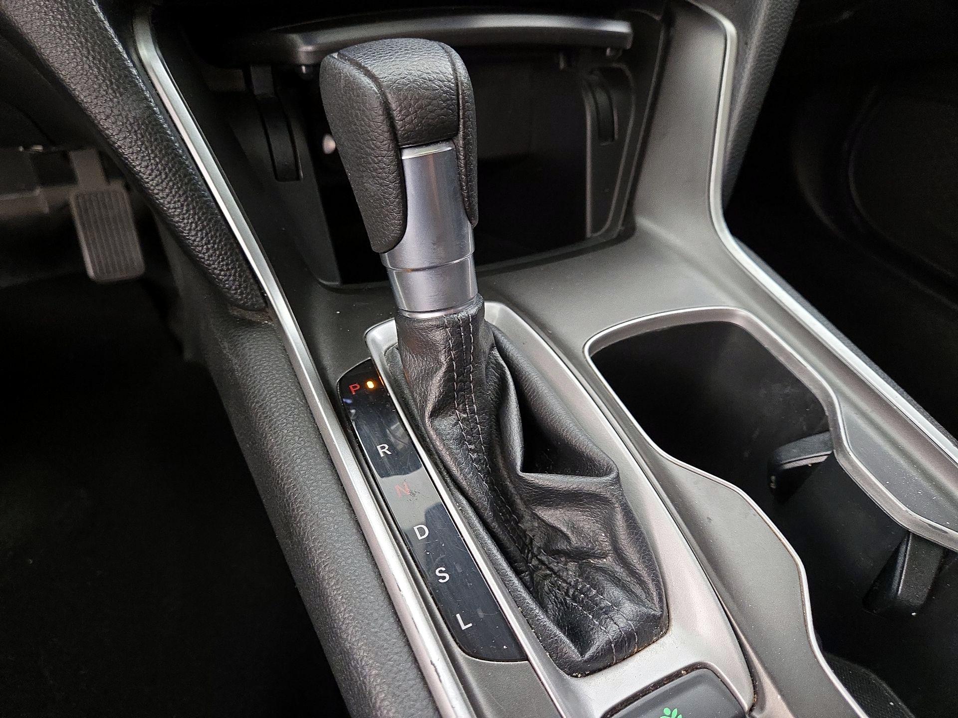 Thumbnail: 2019 Honda Accord - 17