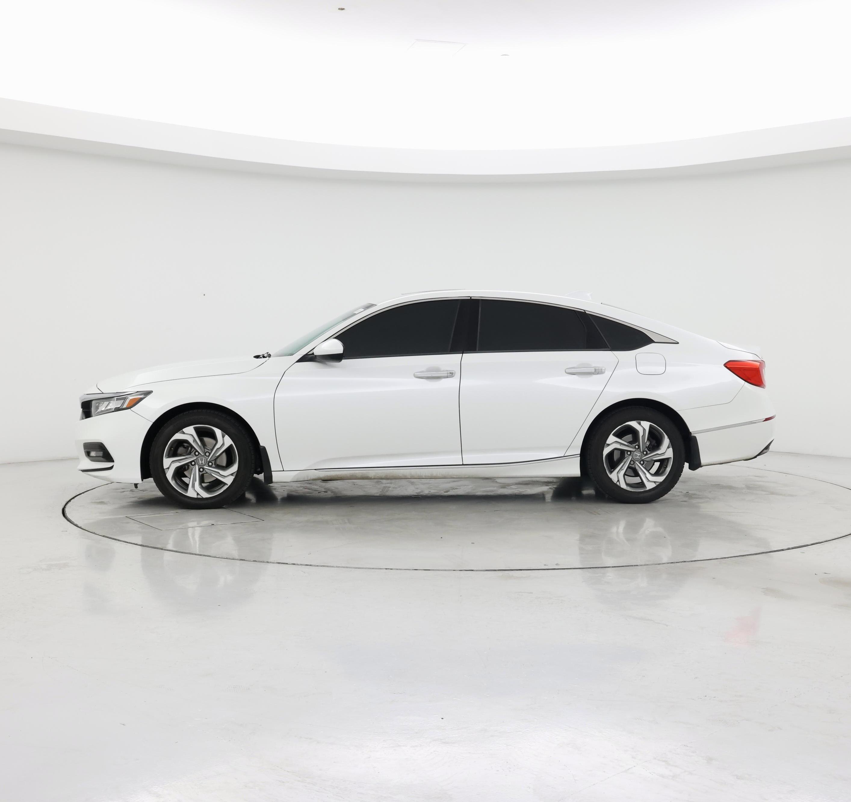 Thumbnail: 2019 Honda Accord - 3