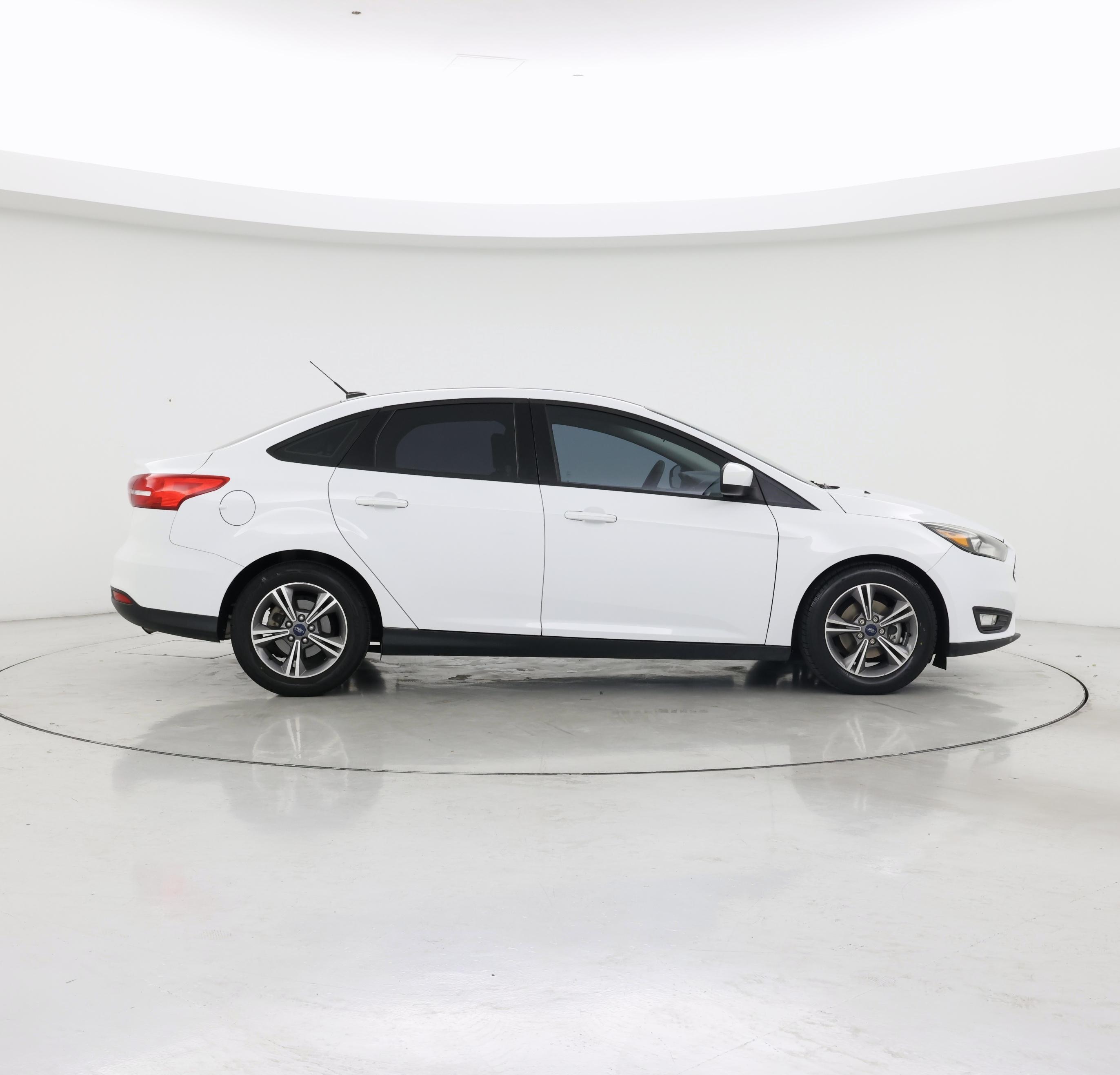 Thumbnail: 2018 Ford Focus - 7