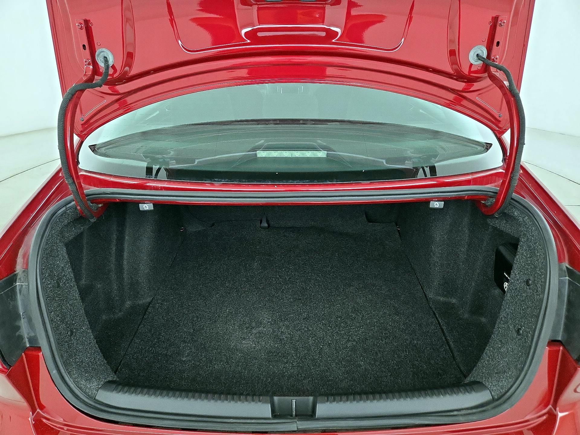Thumbnail: 2016 Volkswagen Jetta - 20