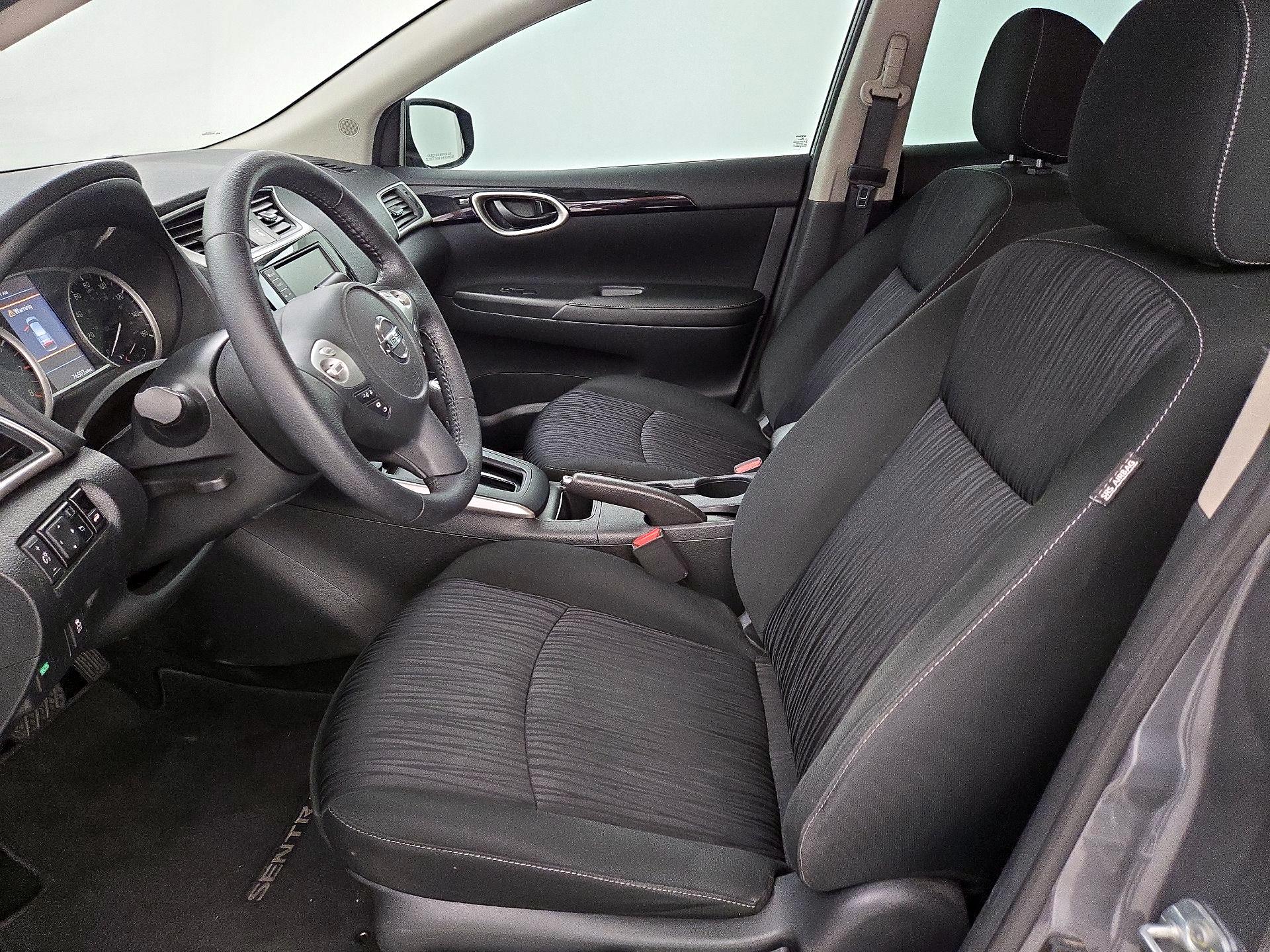 Thumbnail: 2019 Nissan Sentra - 11