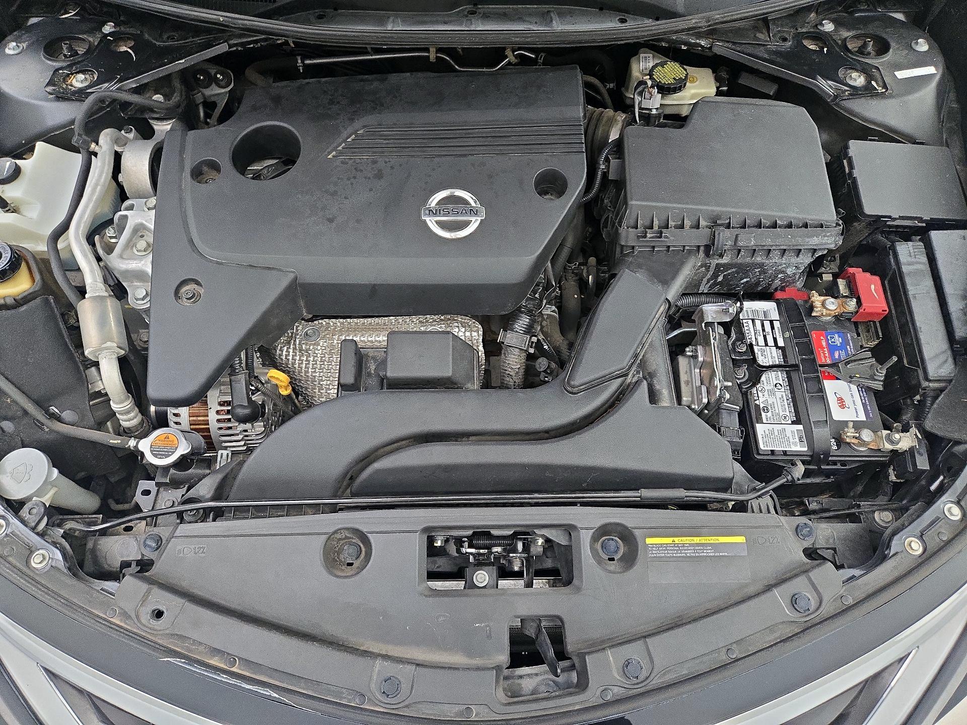 Thumbnail: 2014 Nissan Altima - 20