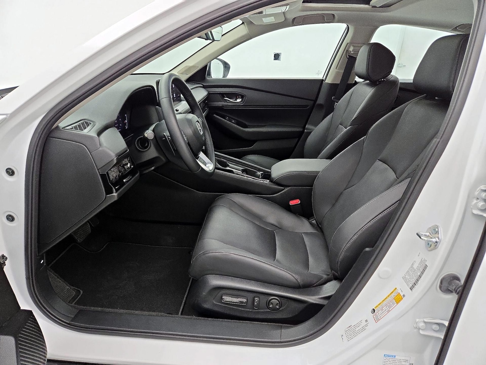 2025 Honda Accord Hybrid Touring - Photo 12