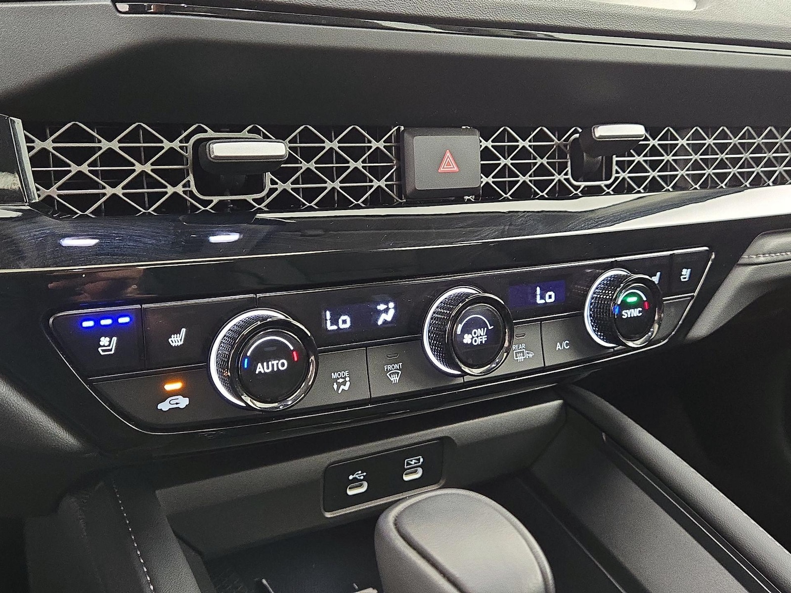2025 Honda Accord Hybrid Touring - Photo 17