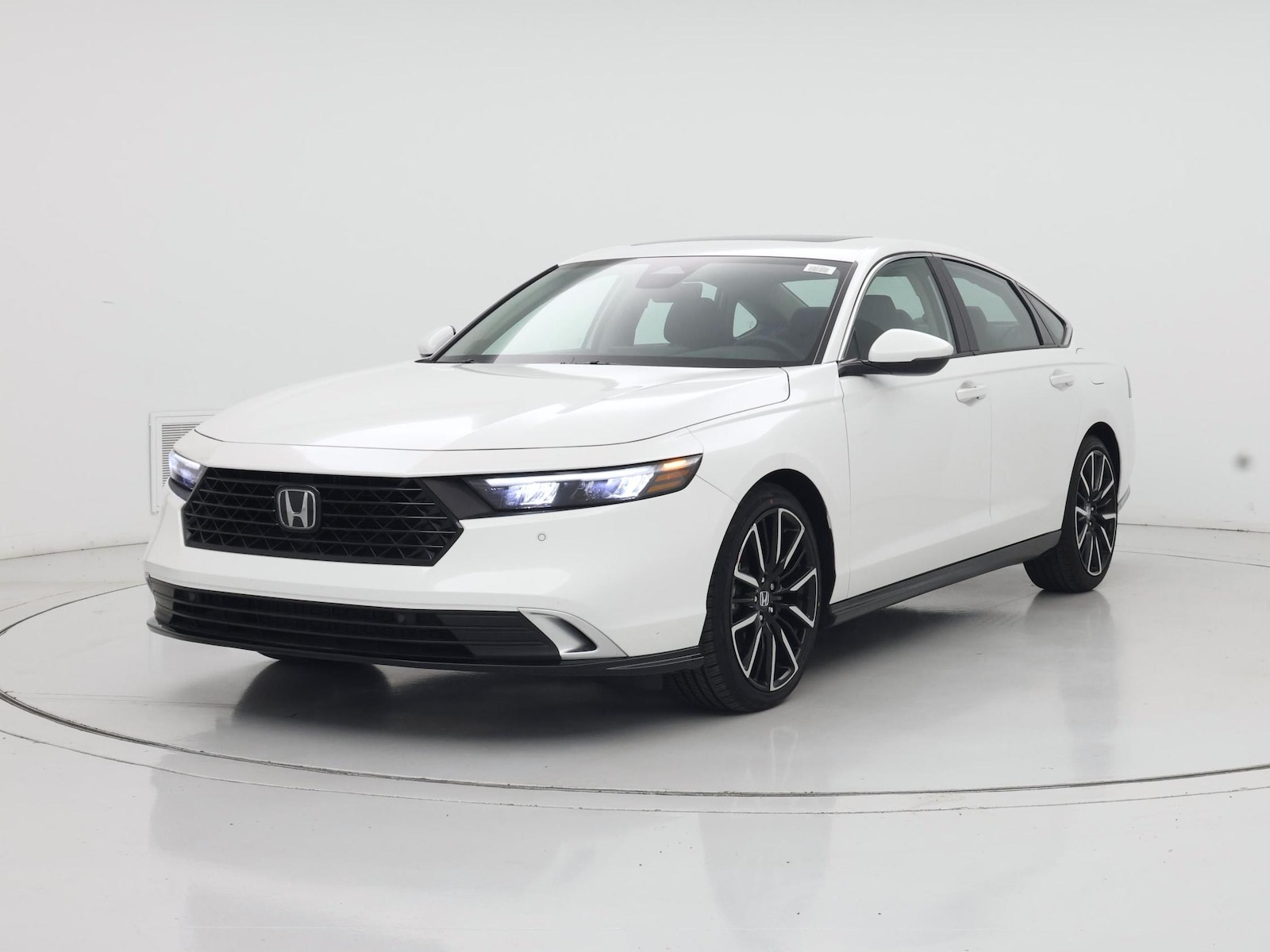 2025 Honda Accord Hybrid Touring - Photo 5