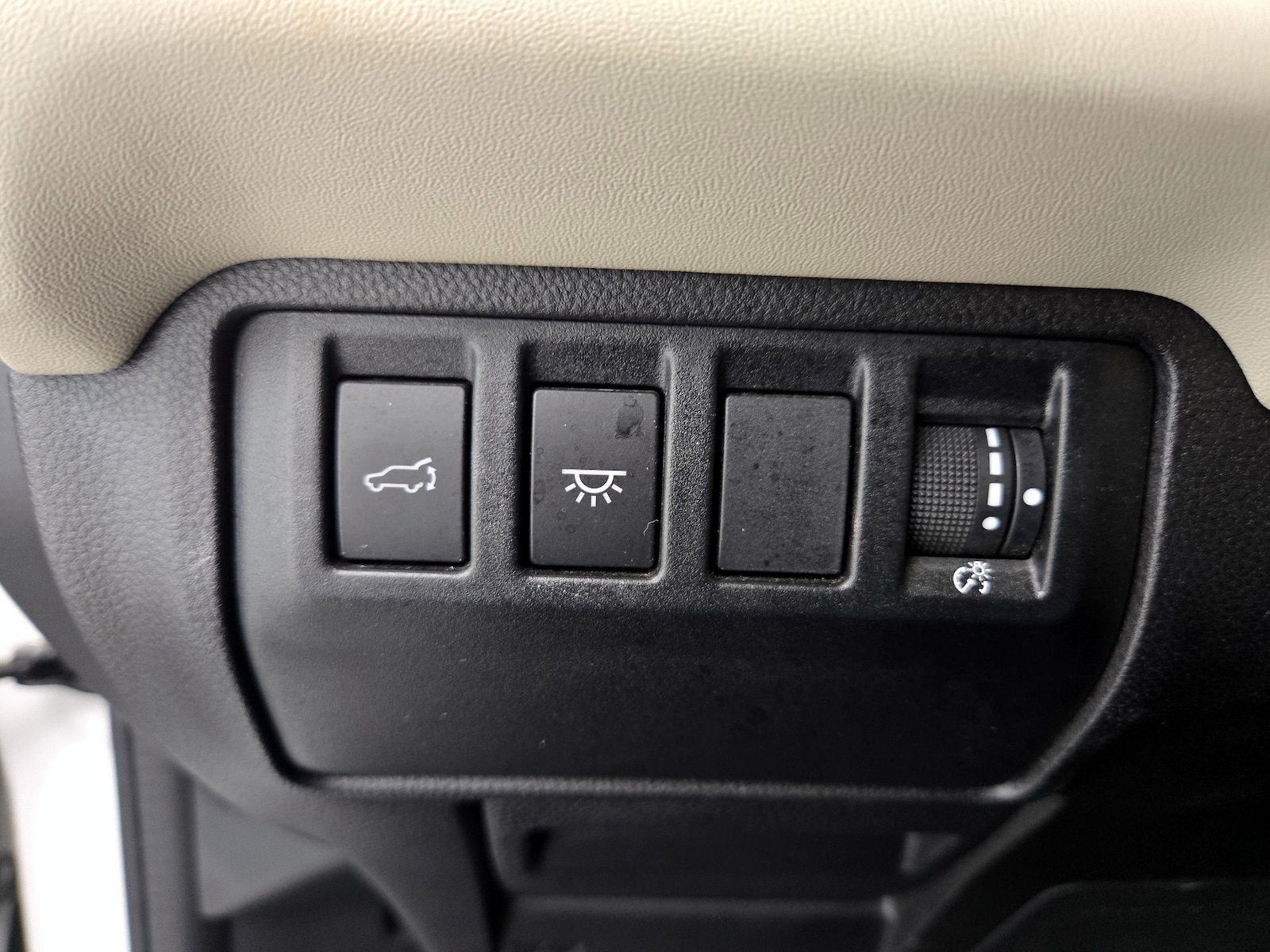 2023 Subaru Ascent Limited - Photo 14