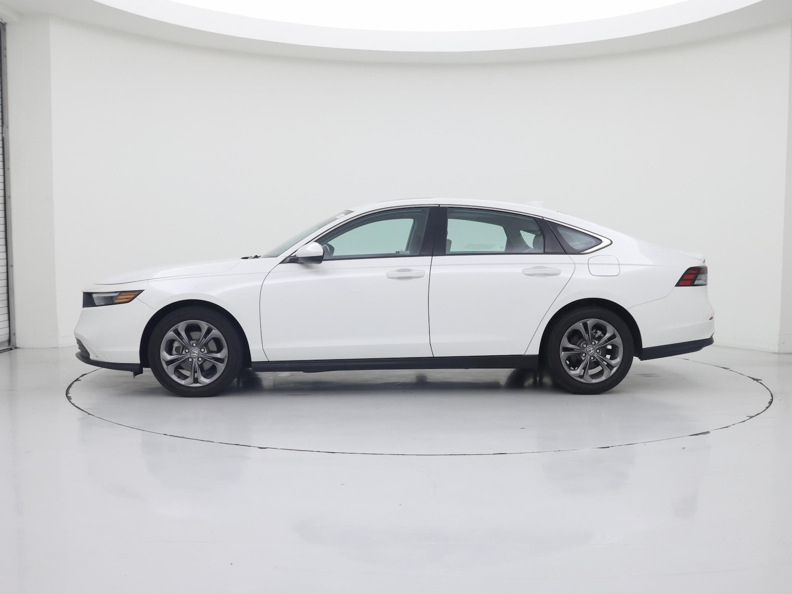 2024 Honda Accord EX - Photo 4