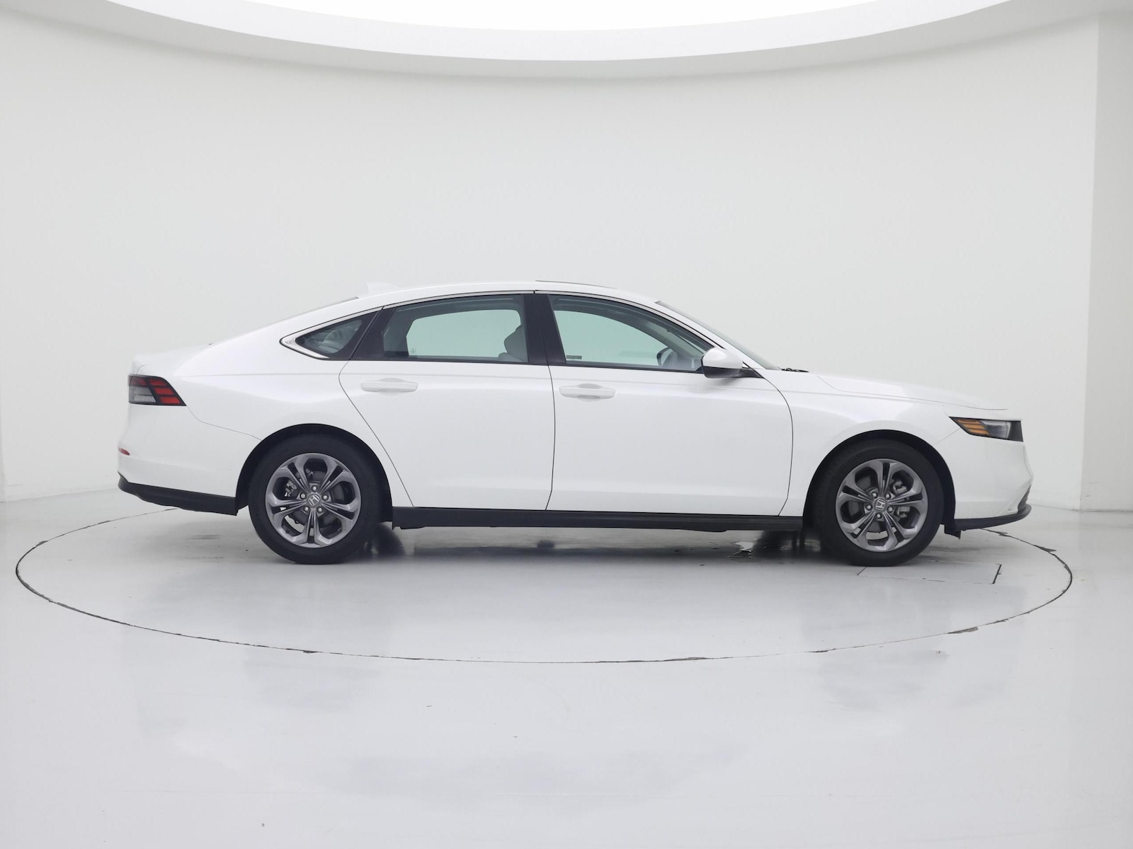 2024 Honda Accord EX - Photo 8