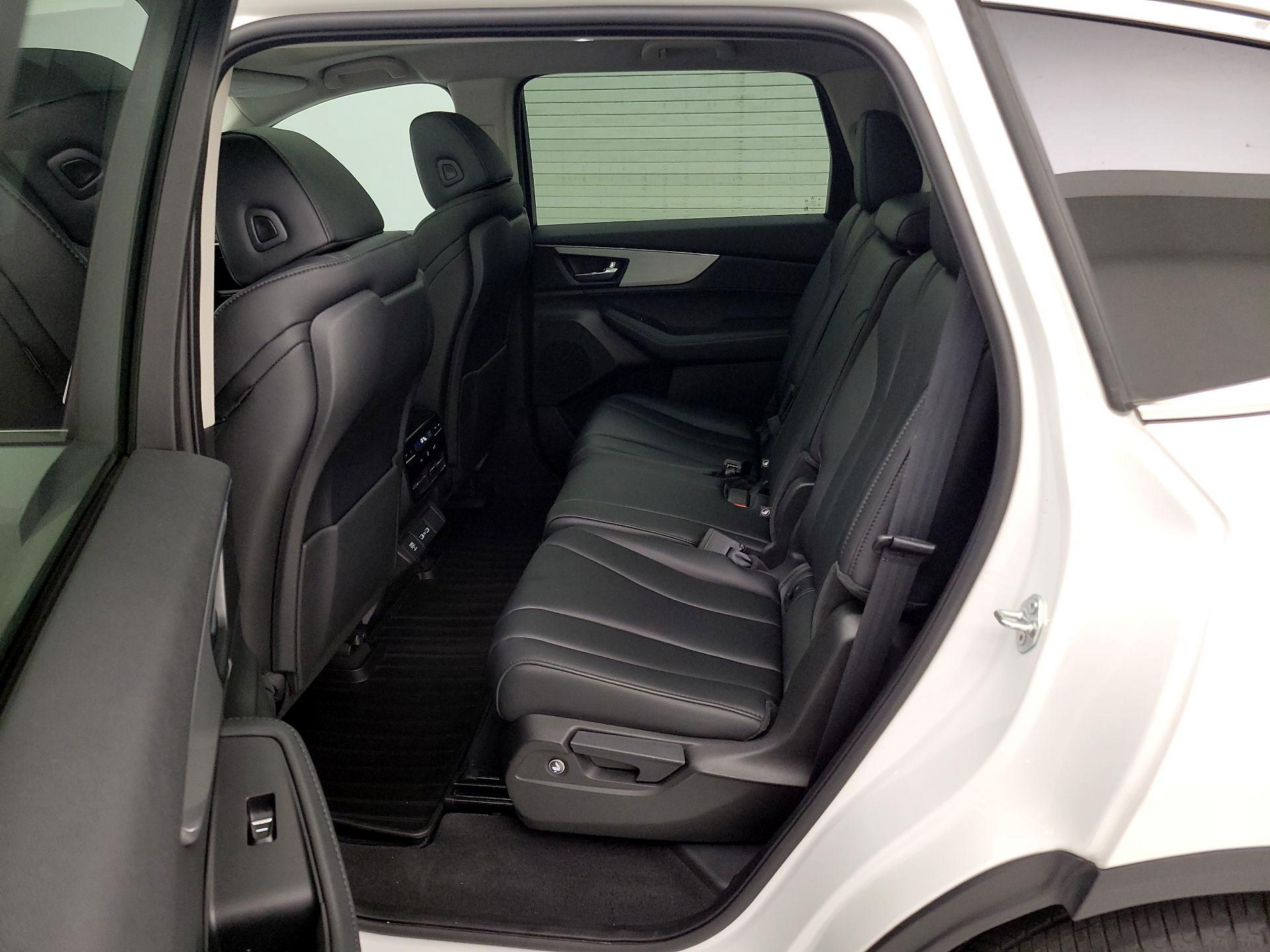 Thumbnail: 2023 Acura MDX - 20