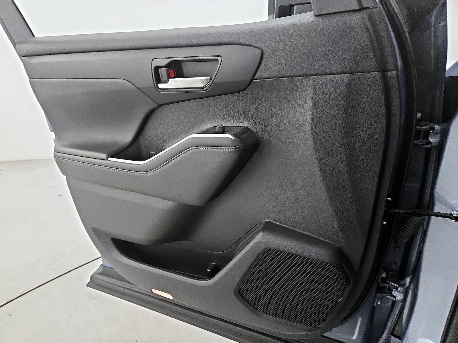 2022 Toyota Highlander XLE - Photo 13