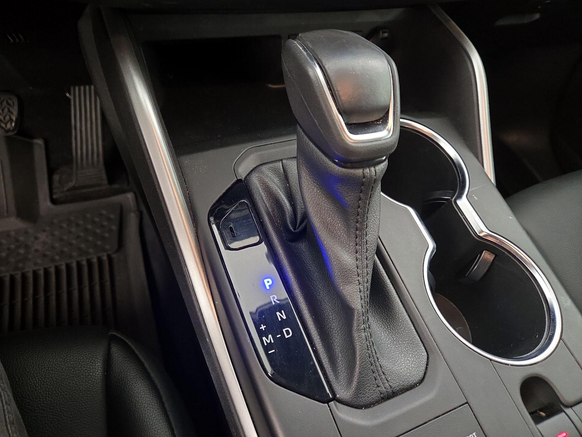 Thumbnail: 2022 Toyota Highlander - 18