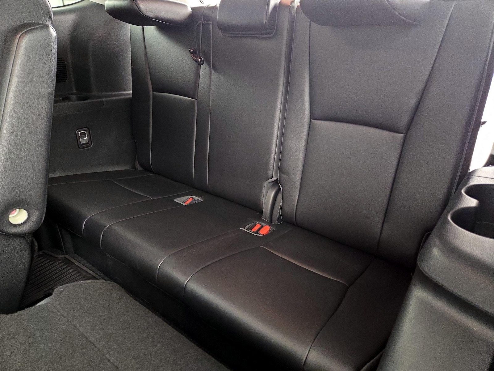 2022 Toyota Highlander XLE - Photo 23