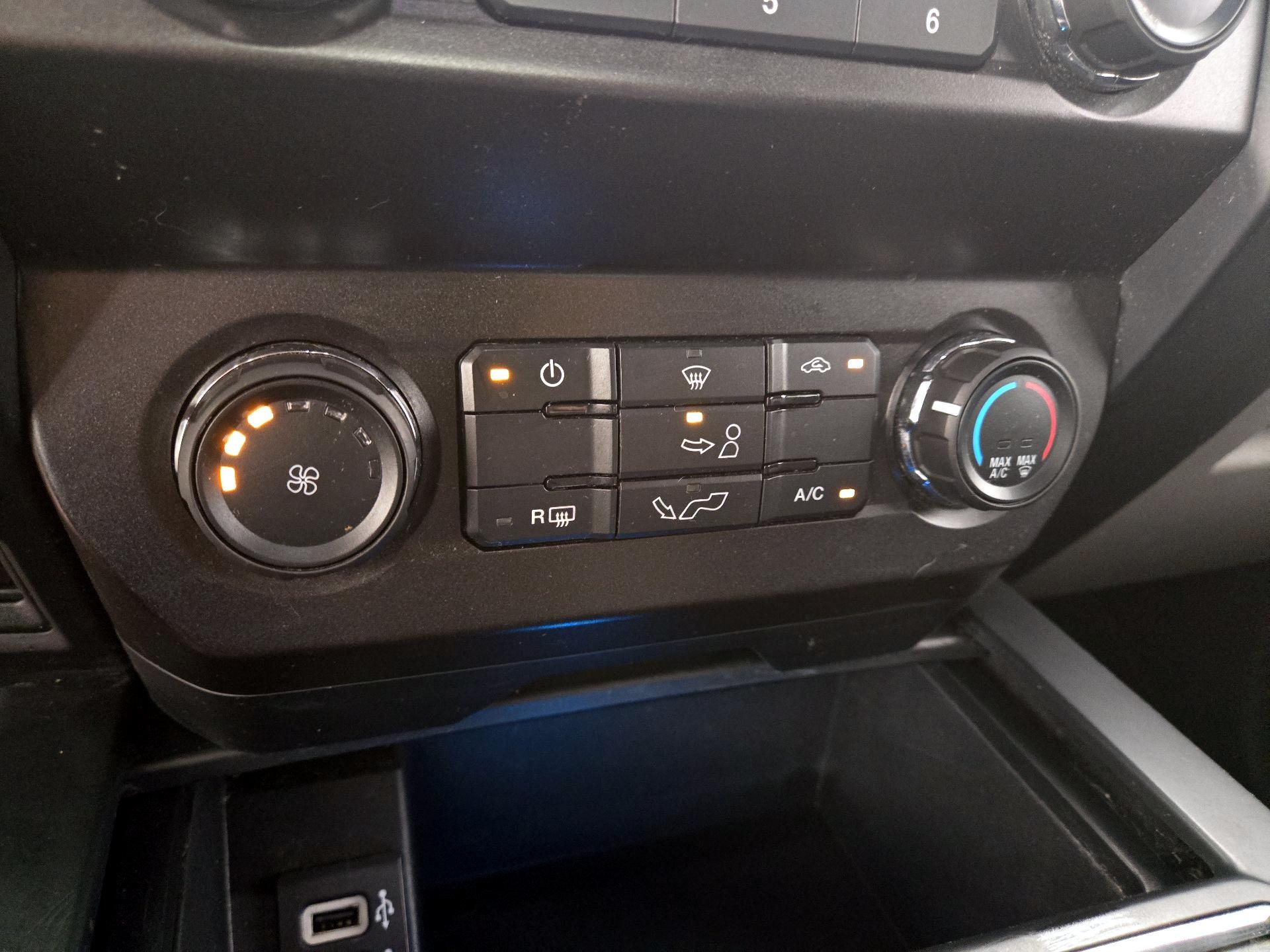 Thumbnail: 2019 Ford F-150 - 16