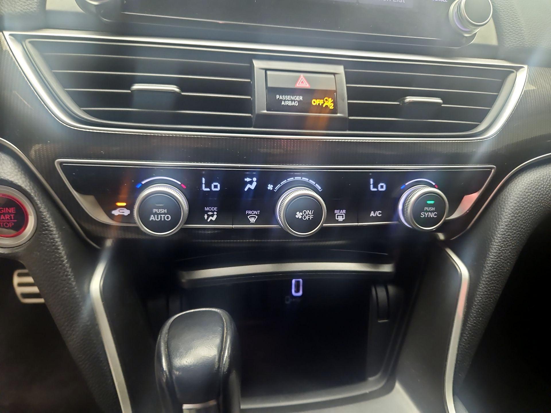 Thumbnail: 2018 Honda Accord - 16