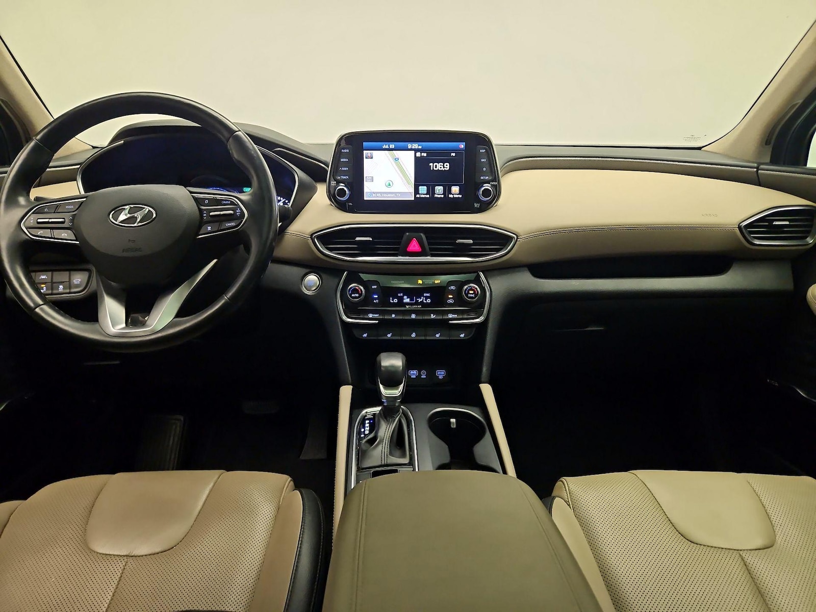 2020 Hyundai Santa Fe Limited - Photo 10