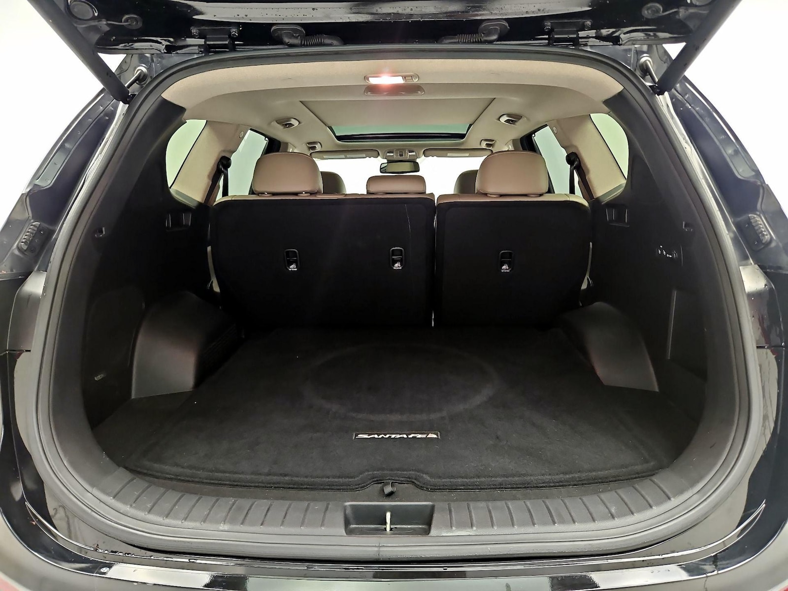 2020 Hyundai Santa Fe Limited - Photo 23