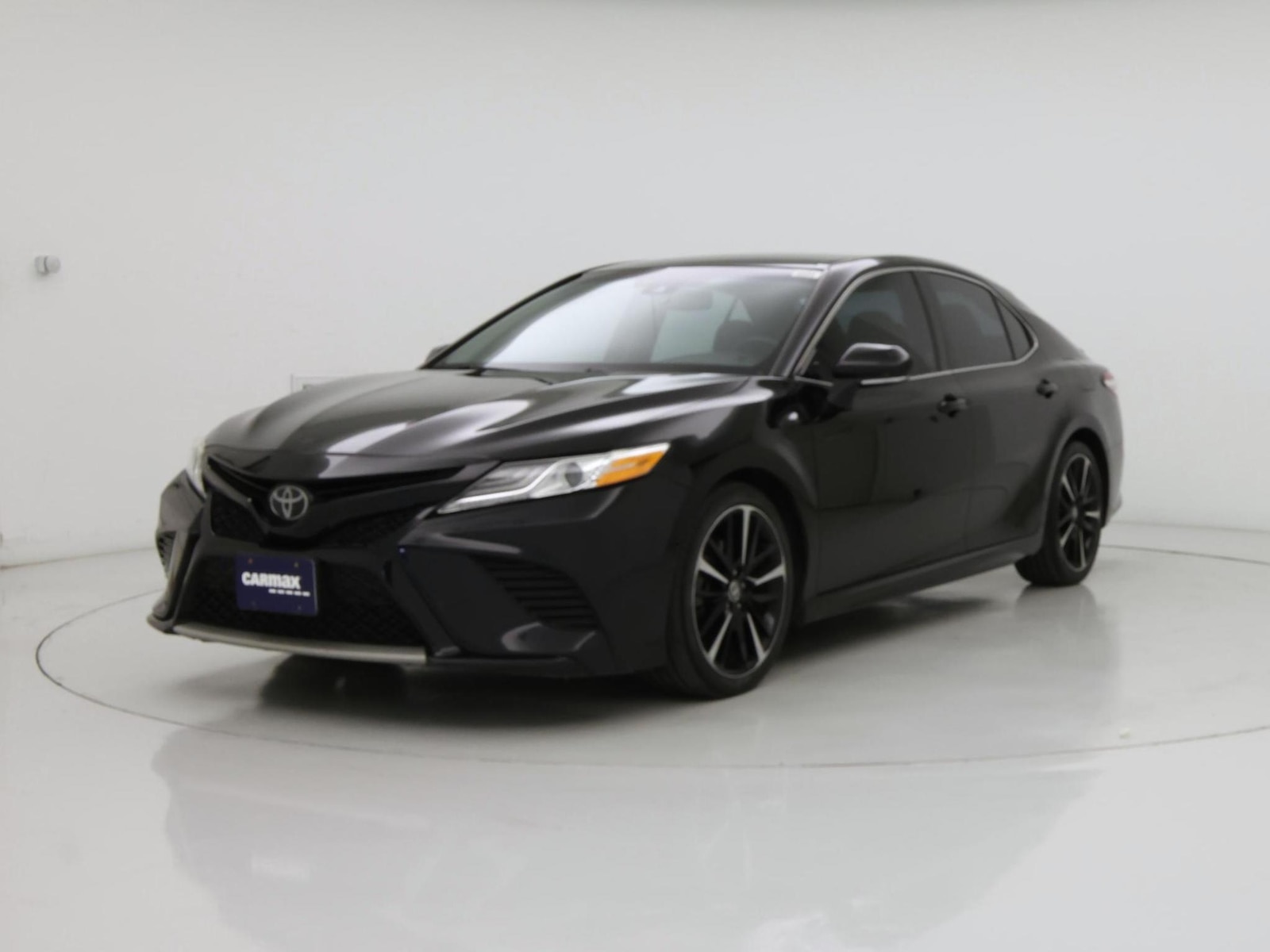 2020 Toyota Camry XSE - Photo 5
