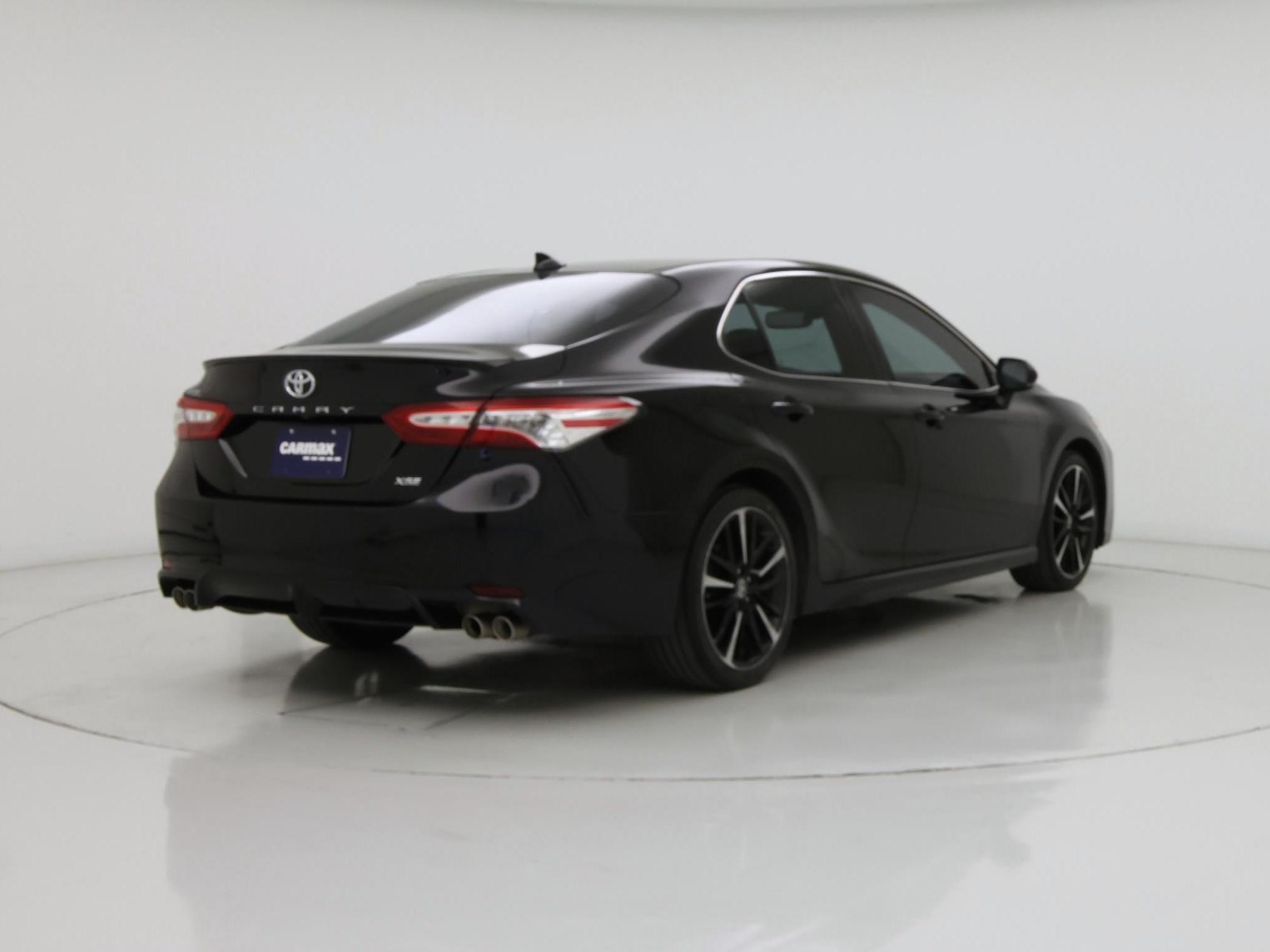 2020 Toyota Camry XSE - Photo 9