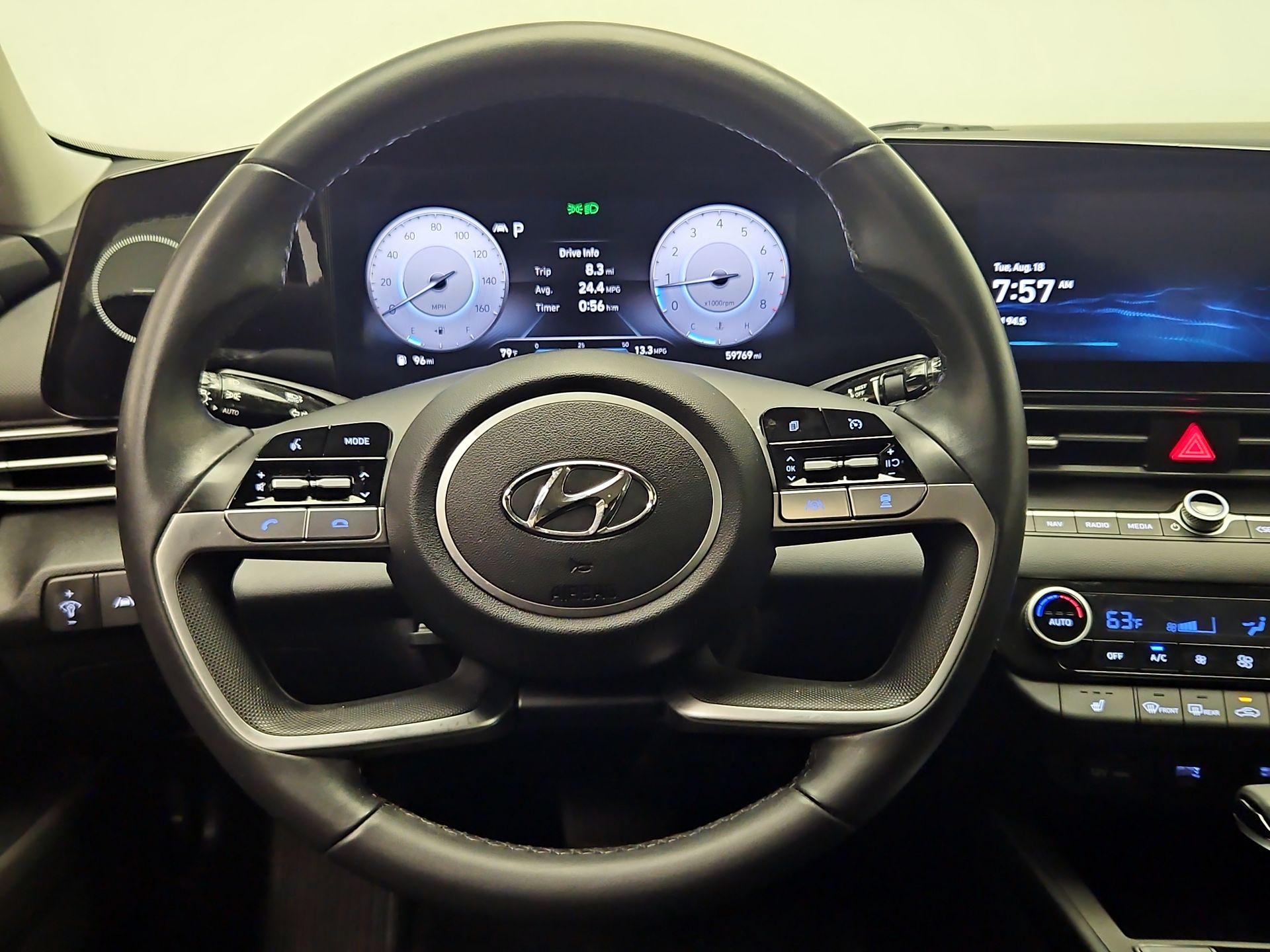 Thumbnail: 2023 Hyundai Elantra - 10