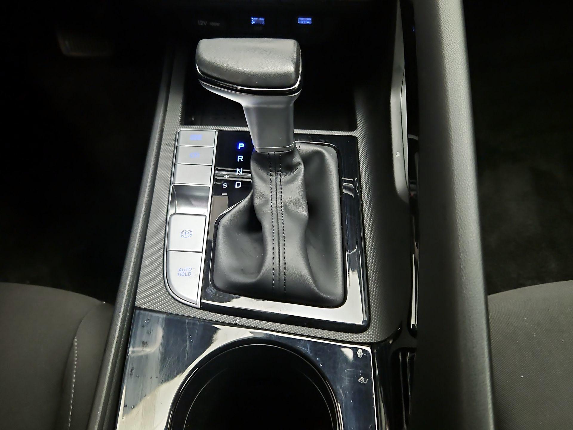 Thumbnail: 2023 Hyundai Elantra - 18