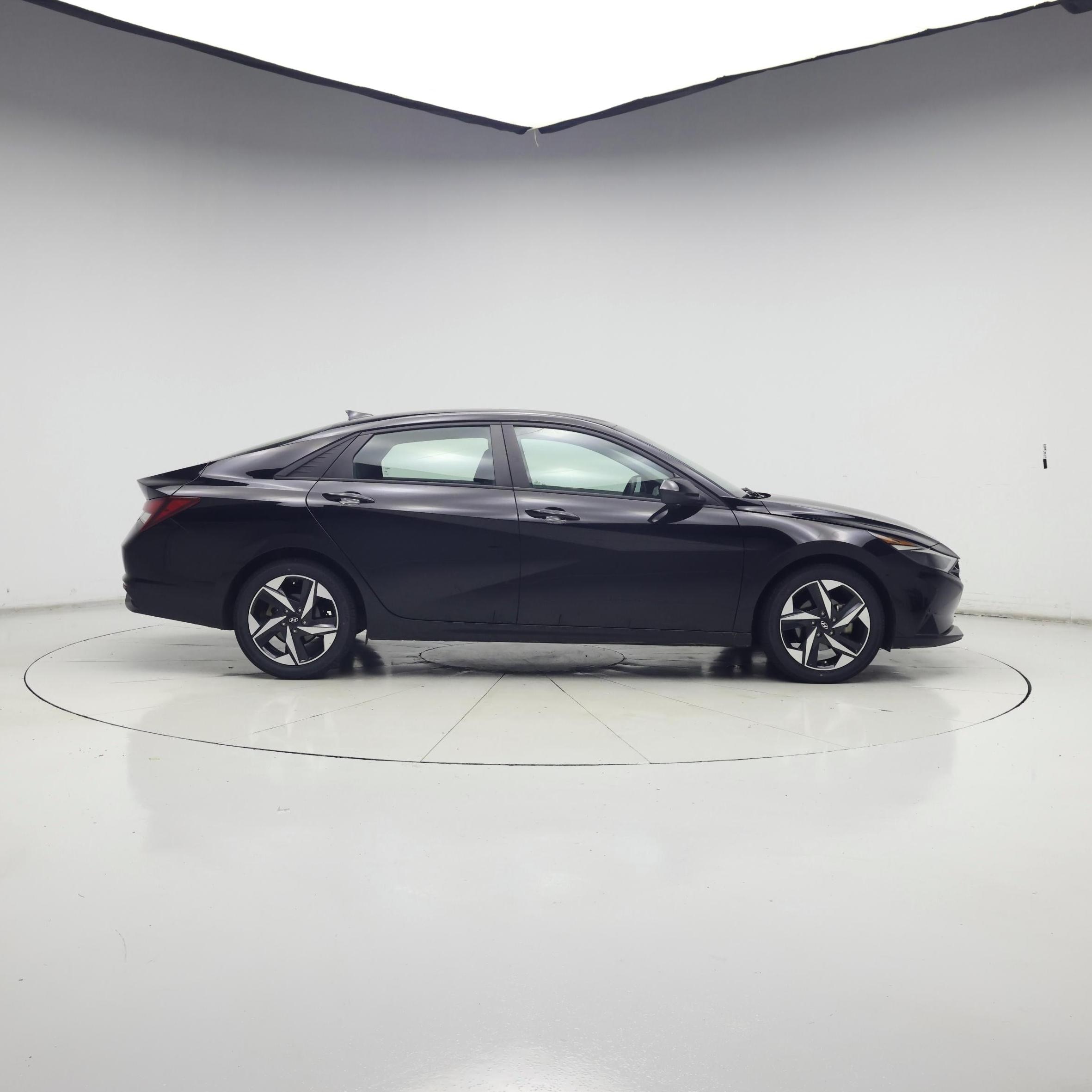 Thumbnail: 2023 Hyundai Elantra - 7