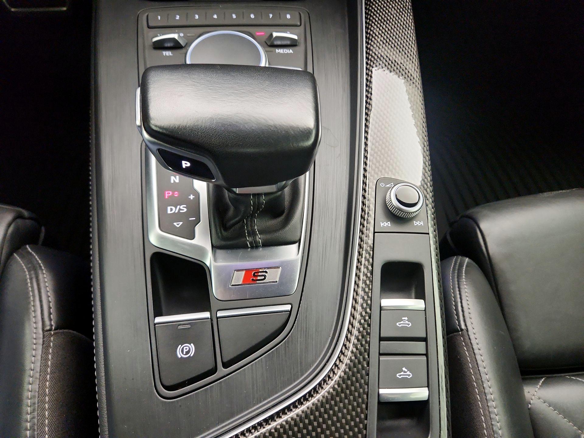 Thumbnail: 2018 Audi S5 - 18