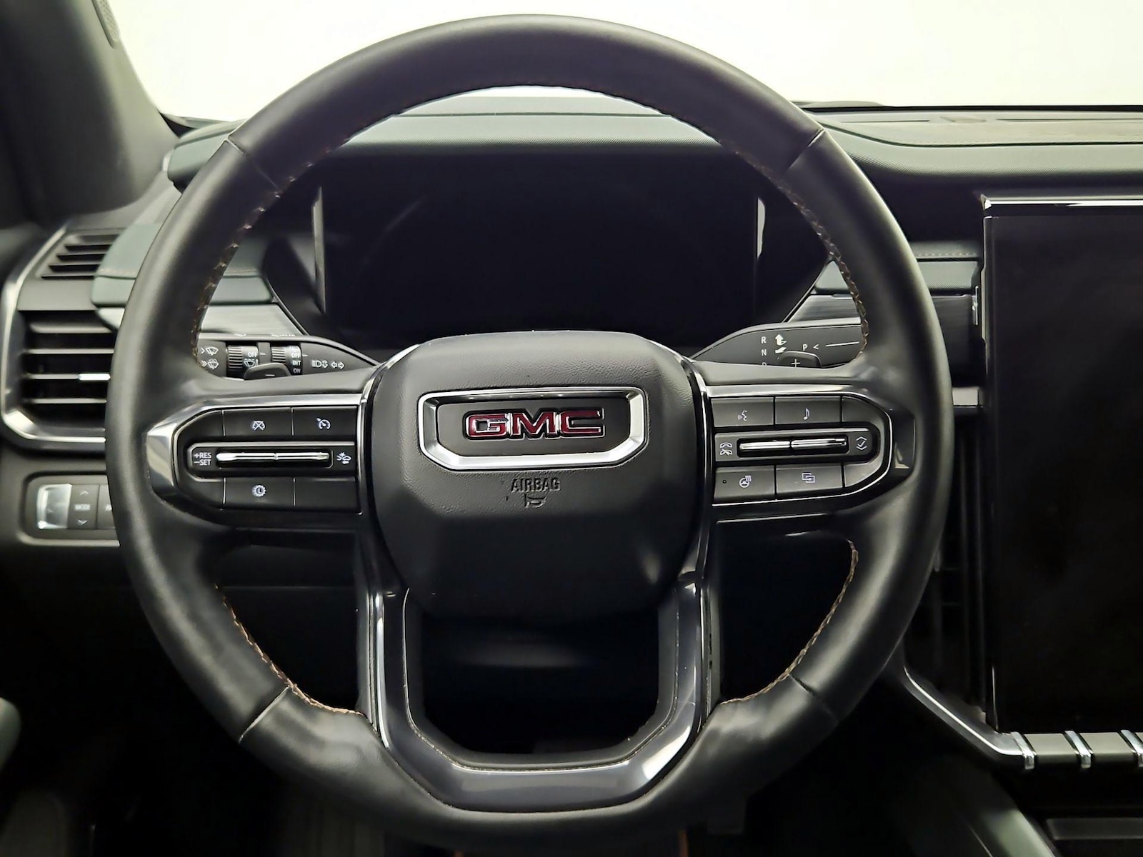 2025 GMC Acadia AT4 - Photo 11