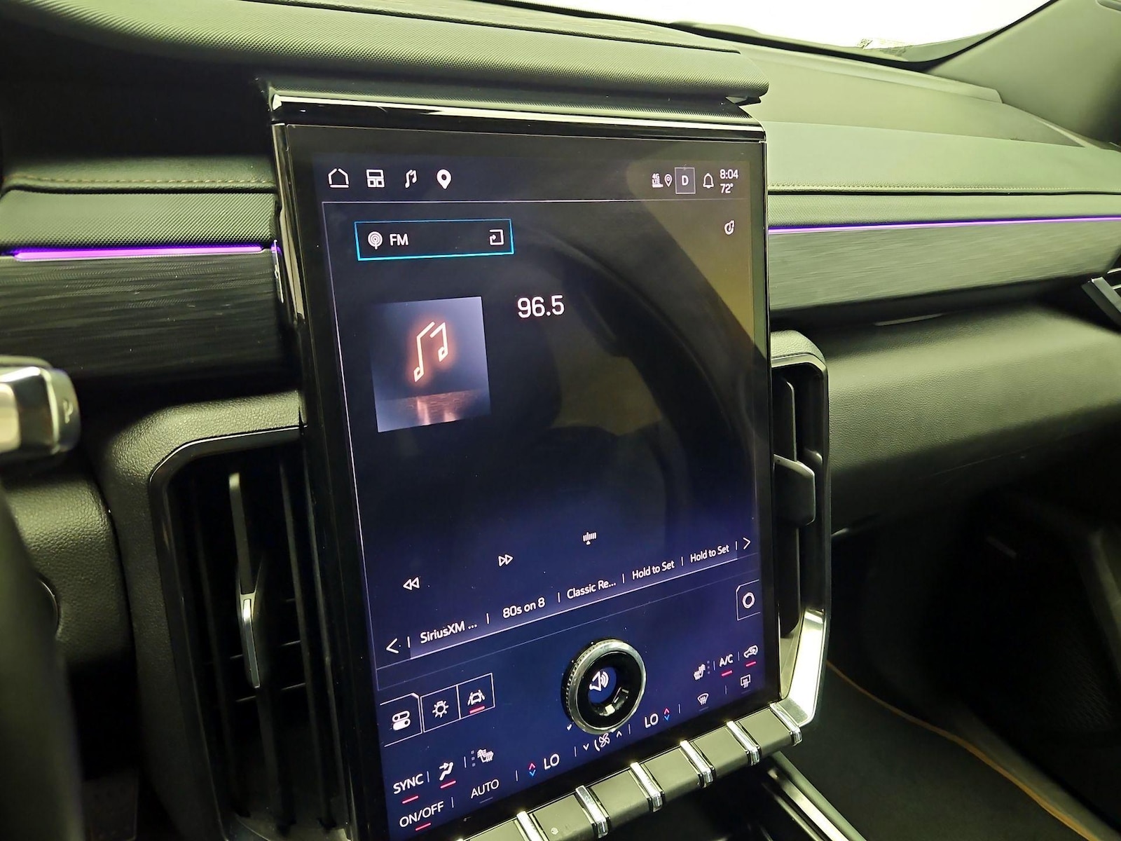 2025 GMC Acadia AT4 - Photo 17