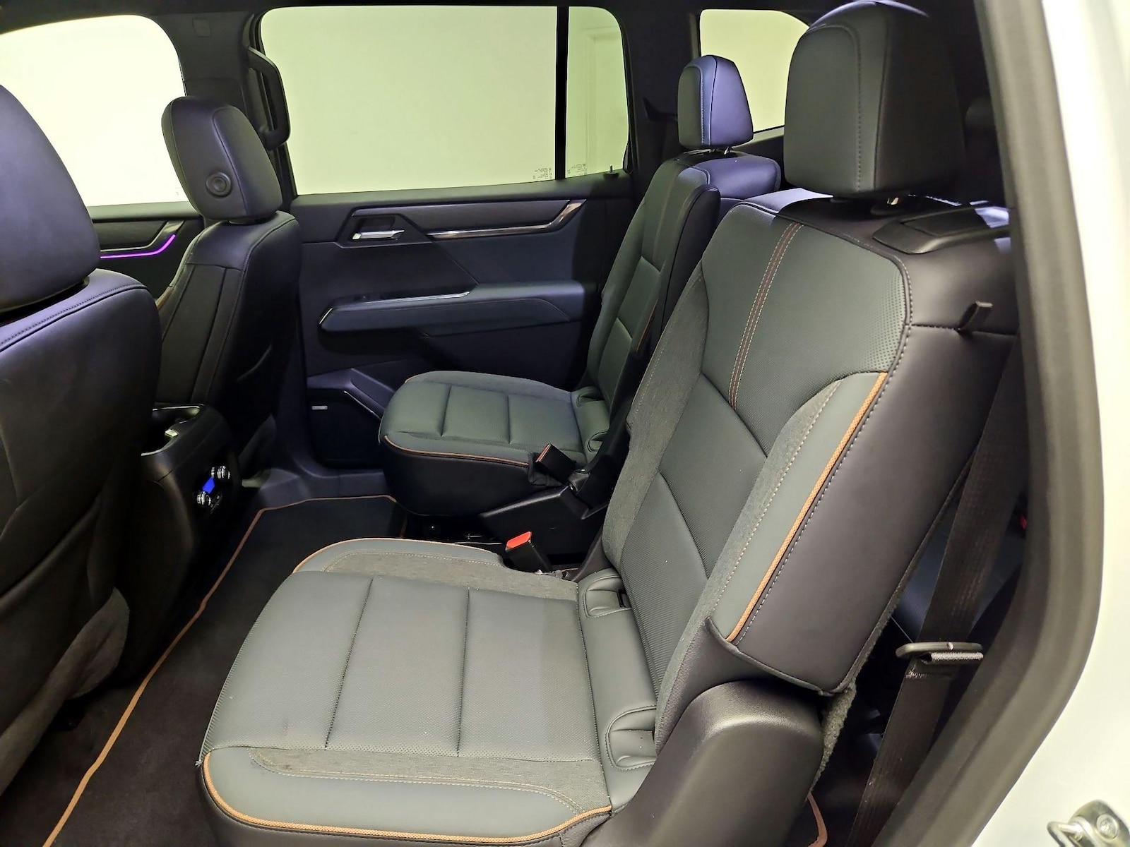 2025 GMC Acadia AT4 - Photo 21