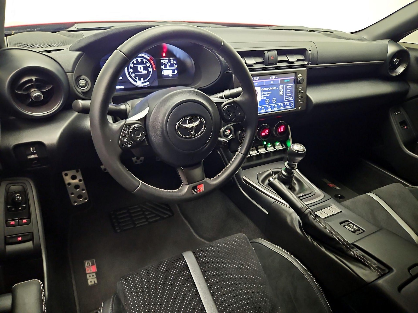 Apple CarPlay® & Android Auto™