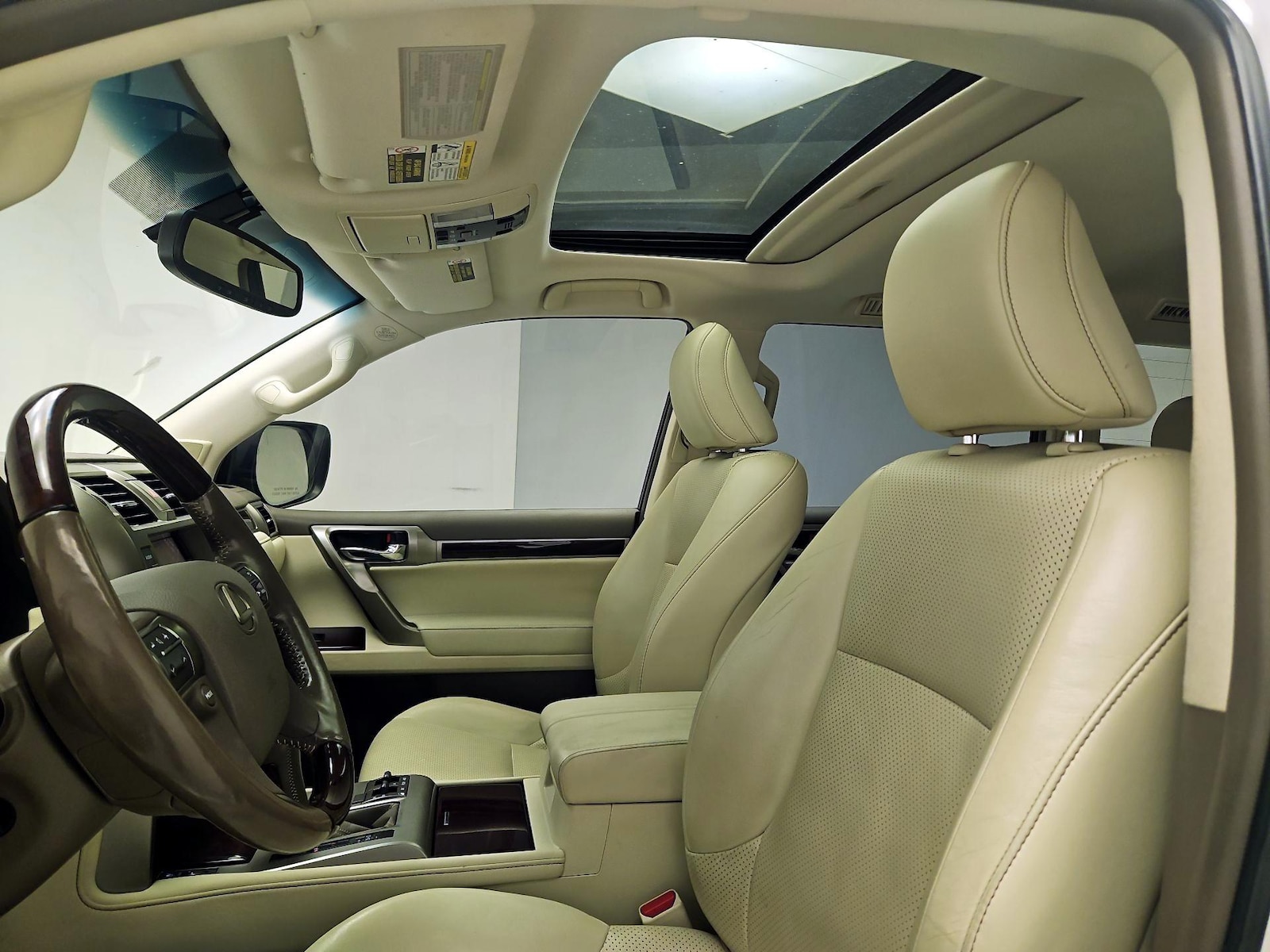 Sunroof(s) & Overhead Airbags