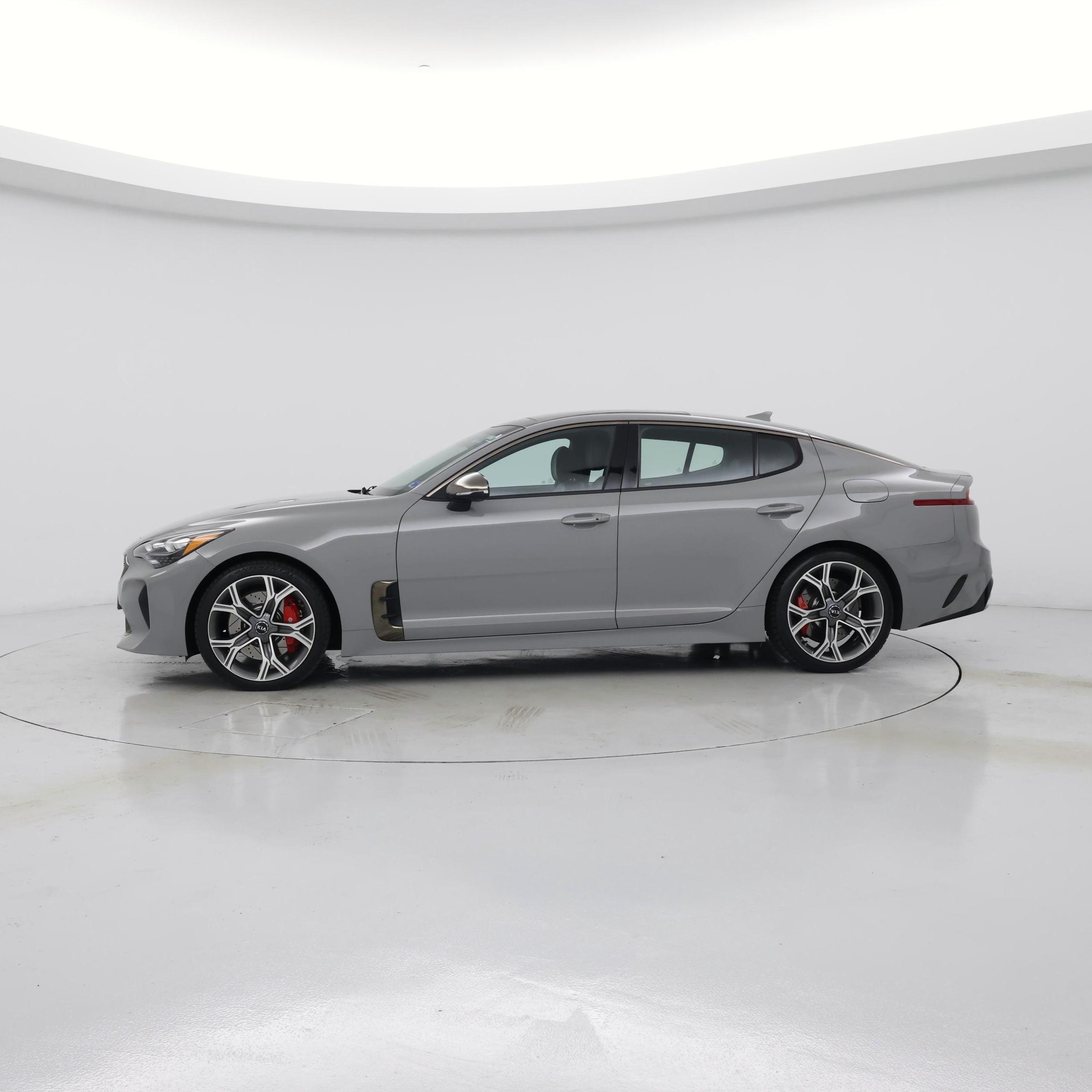 Thumbnail: 2021 Kia Stinger - 3