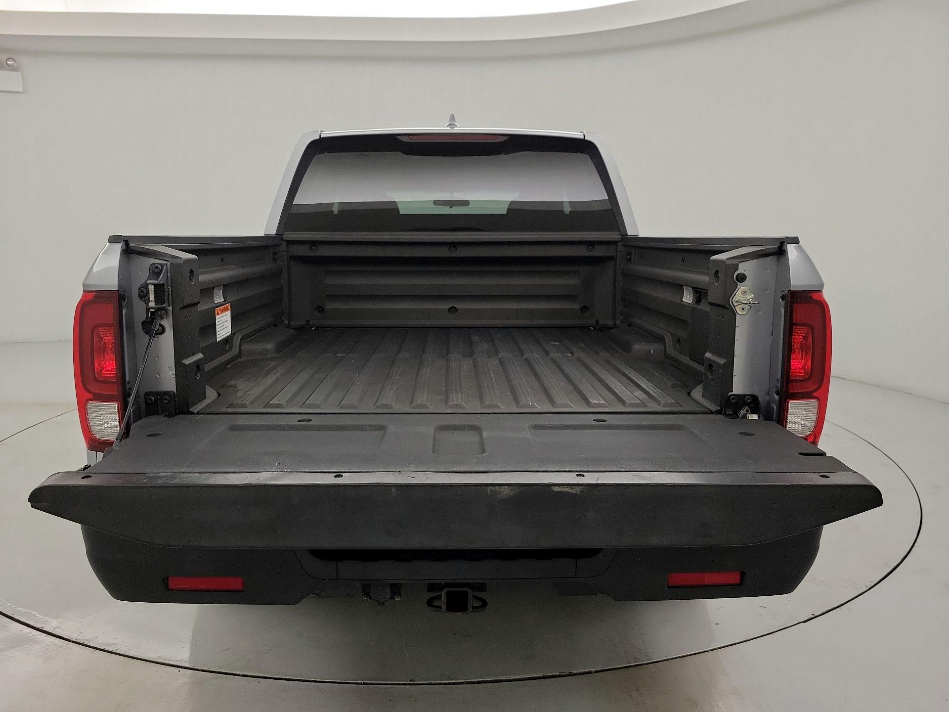 Thumbnail: 2019 Honda Ridgeline - 20
