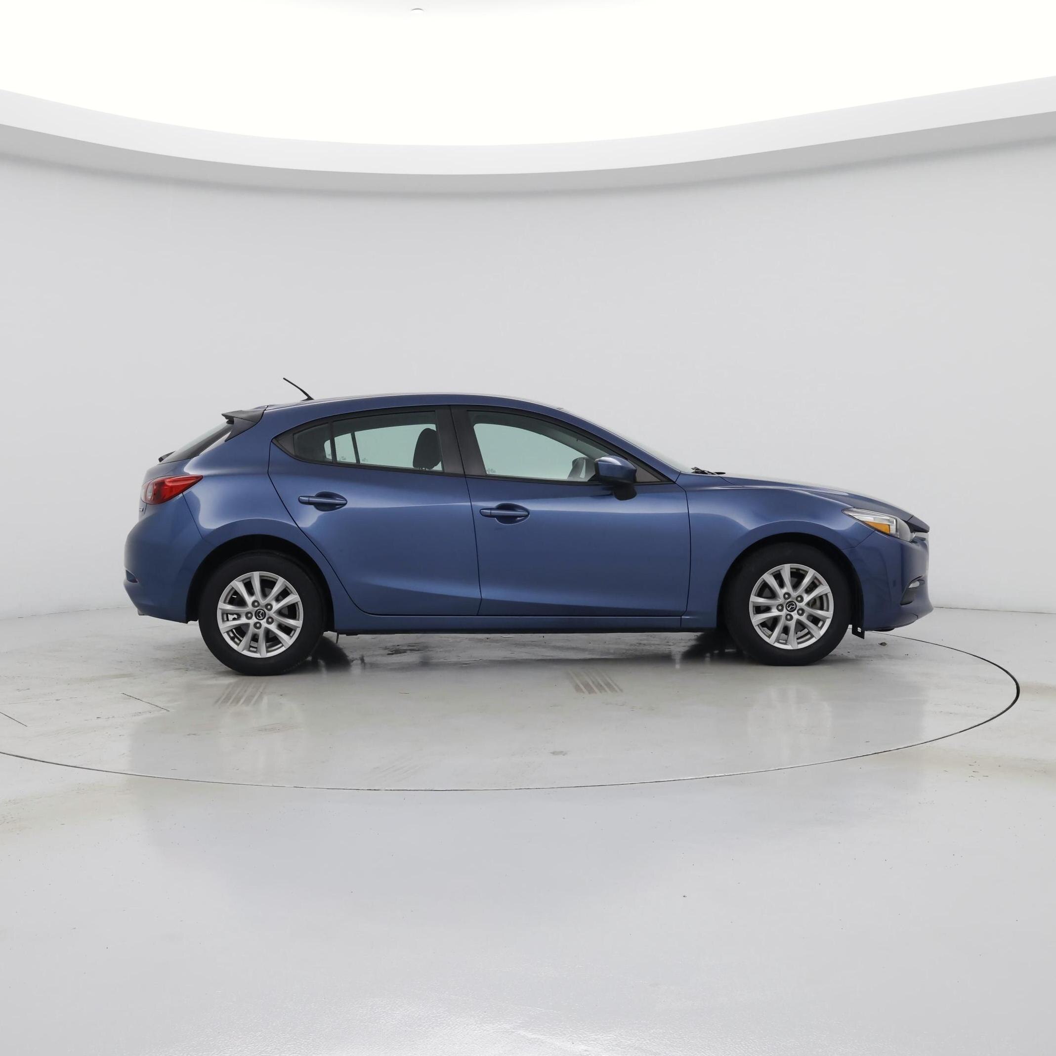 Thumbnail: 2017 Mazda Mazda3 - 7