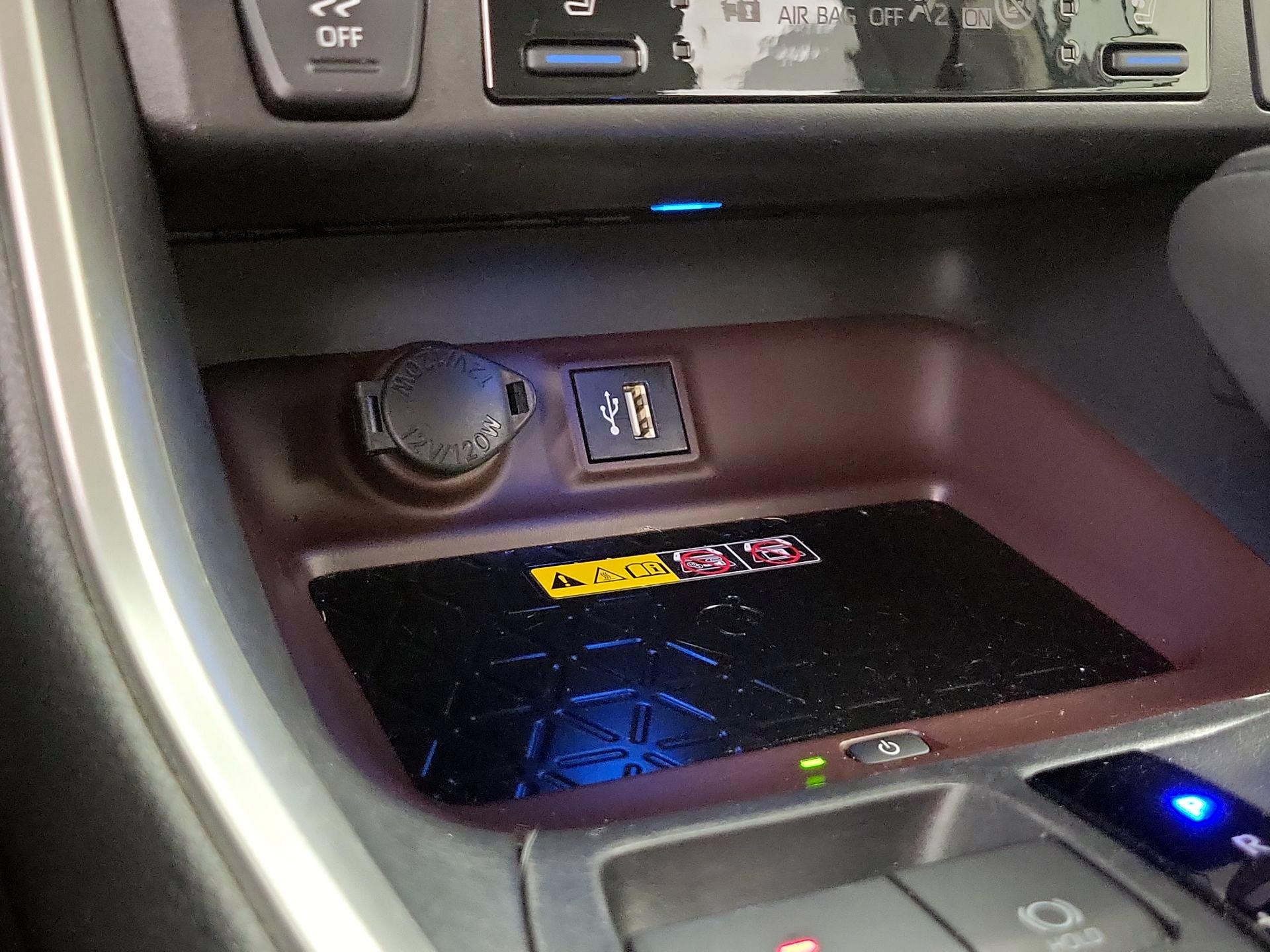 Thumbnail: 2023 Toyota RAV4 - 18