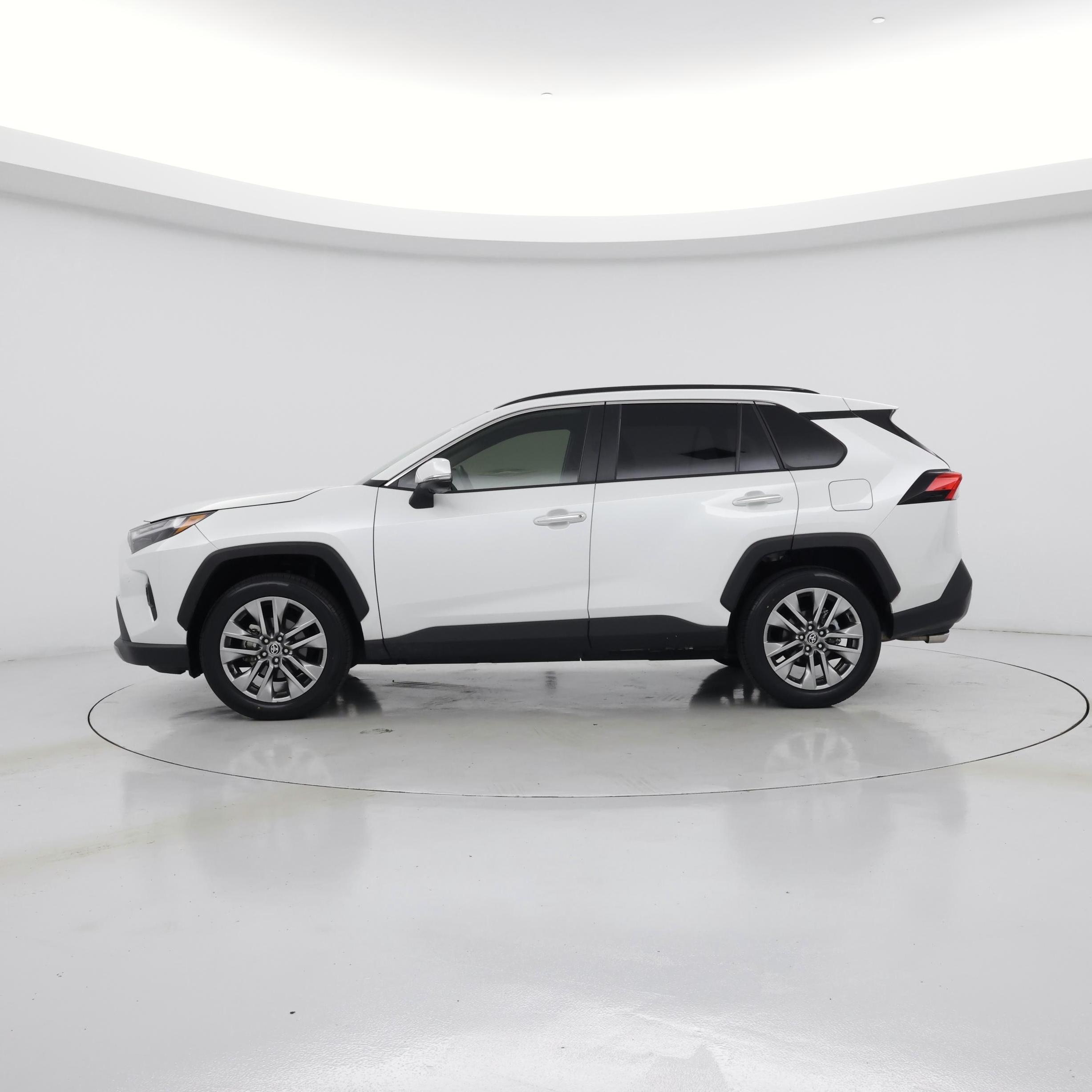 Thumbnail: 2023 Toyota RAV4 - 3