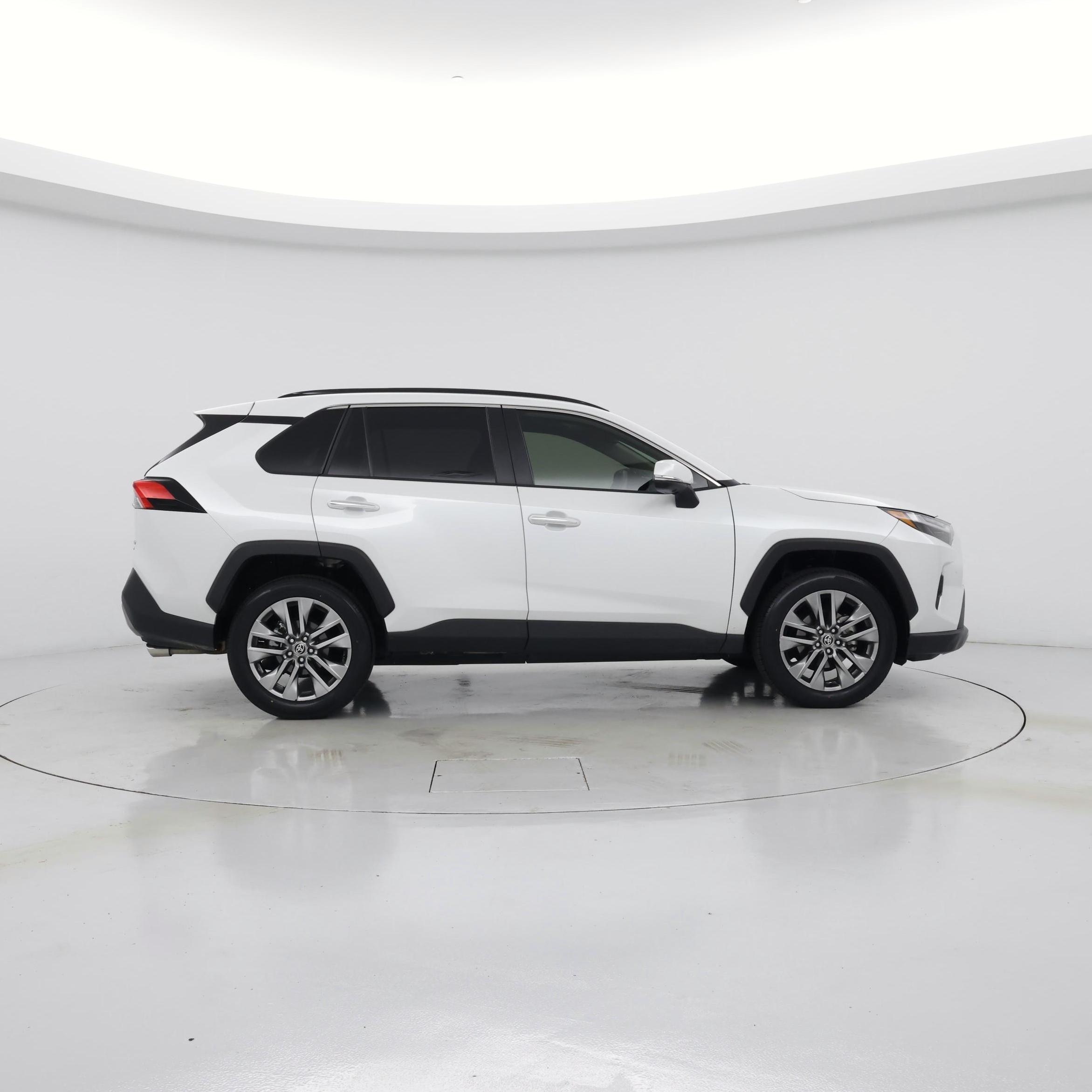 Thumbnail: 2023 Toyota RAV4 - 7