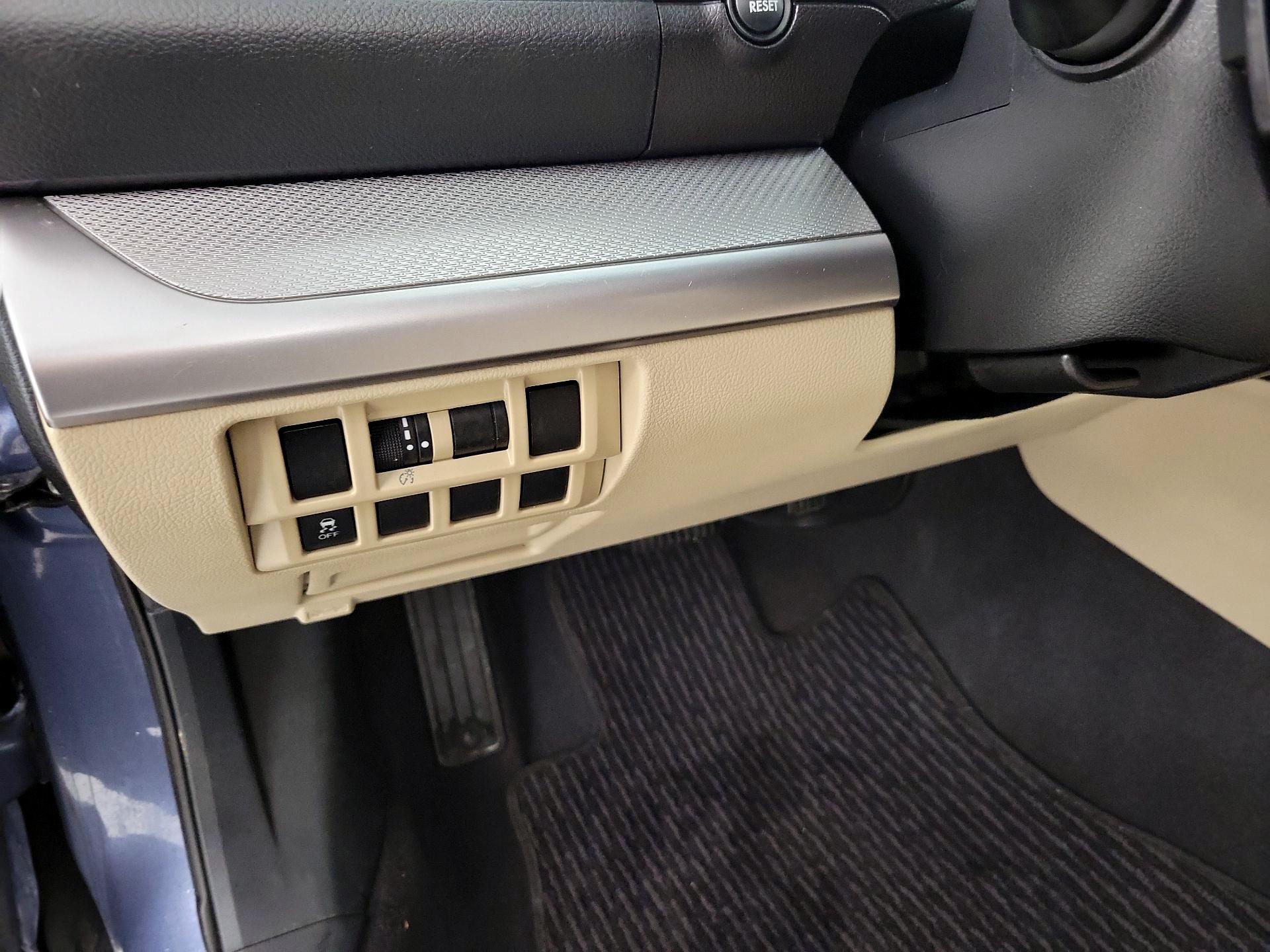 Thumbnail: 2016 Subaru Outback - 13